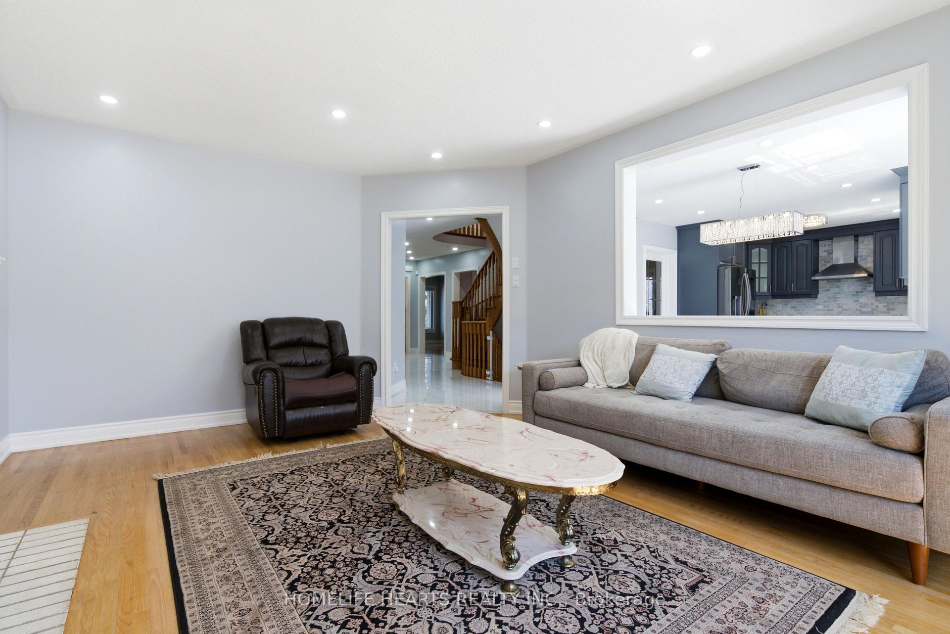 Photo 15 of 62 Boxwood Crescent, Markham, Rouge Fairways — HOMEH