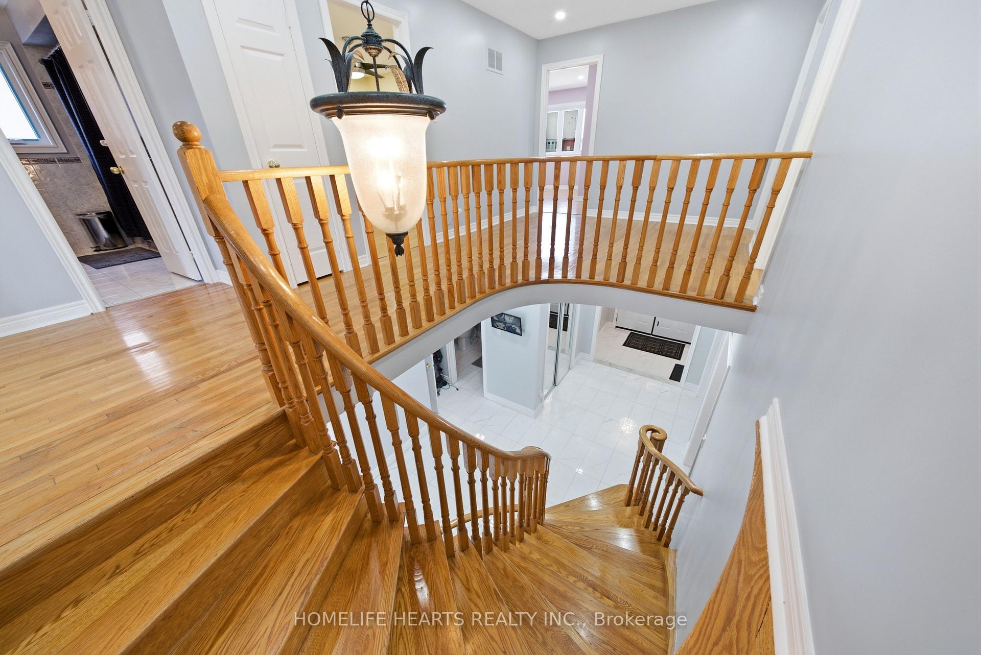 Photo 19 of 62 Boxwood Crescent, Markham, Rouge Fairways — HOMEH