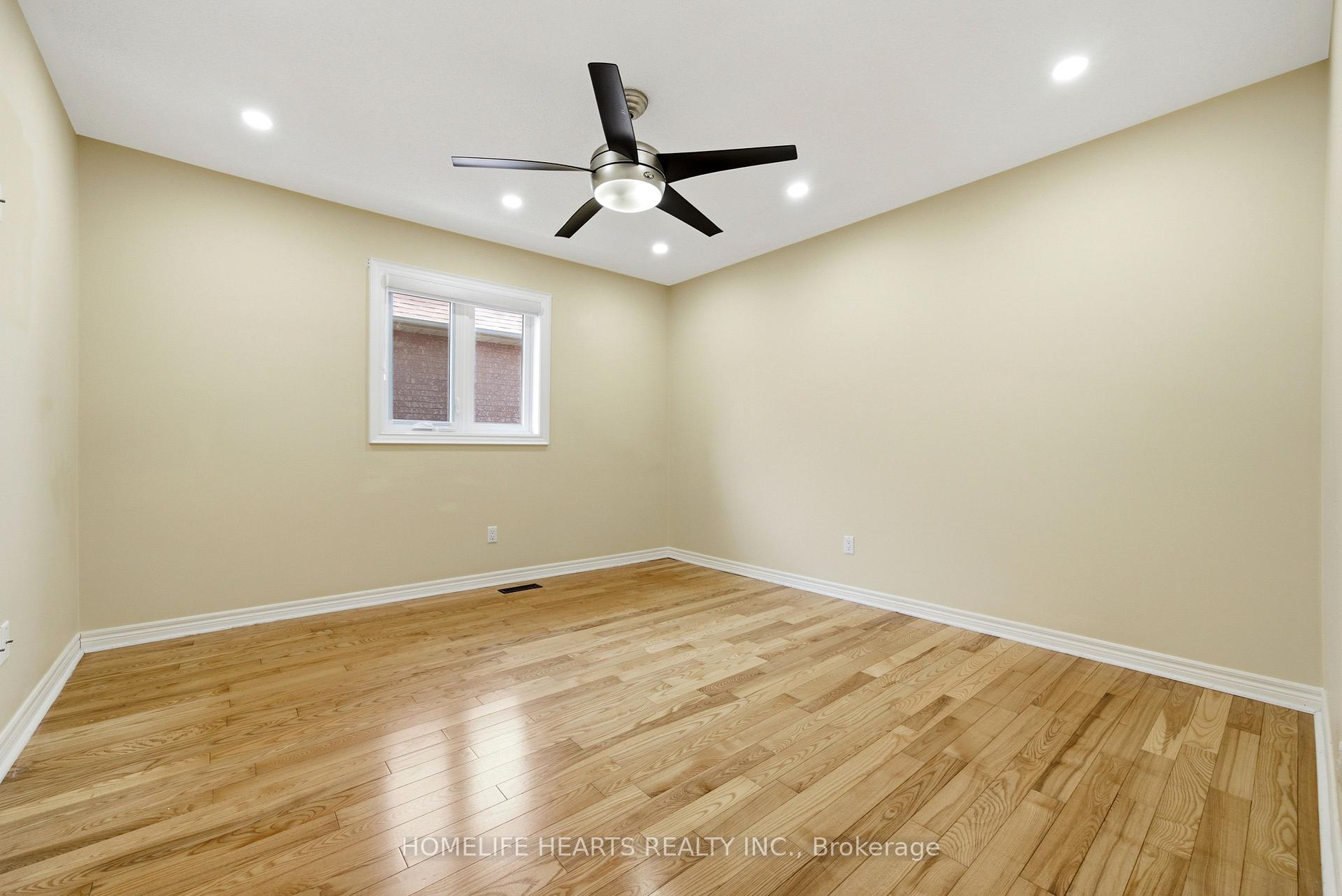 Photo 22 of 62 Boxwood Crescent, Markham, Rouge Fairways — HOMEH