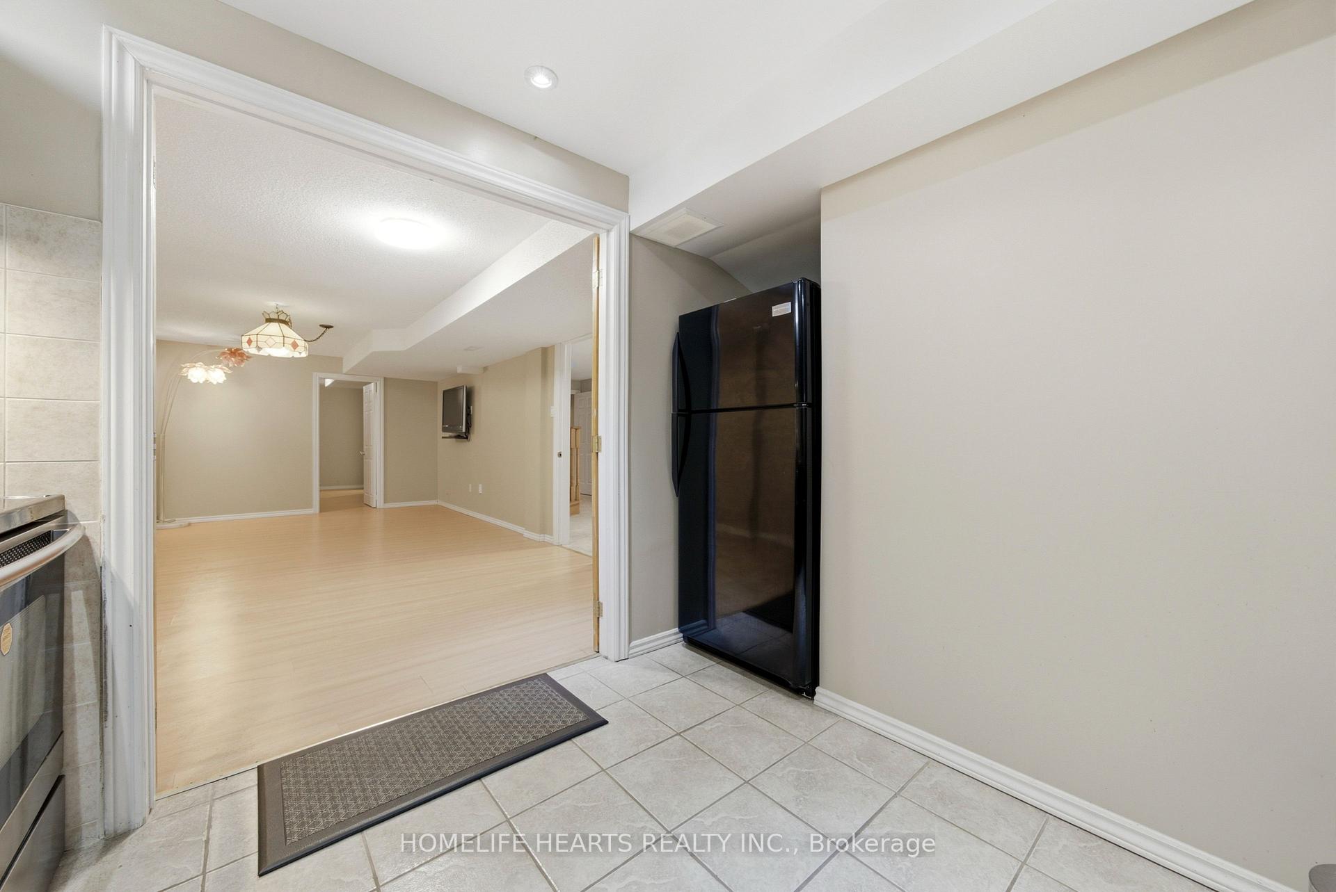 Photo 38 of 62 Boxwood Crescent, Markham, Rouge Fairways — HOMEH