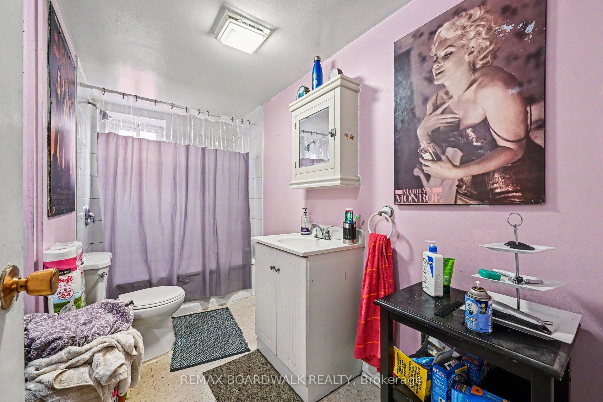 Photo 8 of 46 Jolliet Avenue, Ottawa, Vanier — HOMEH