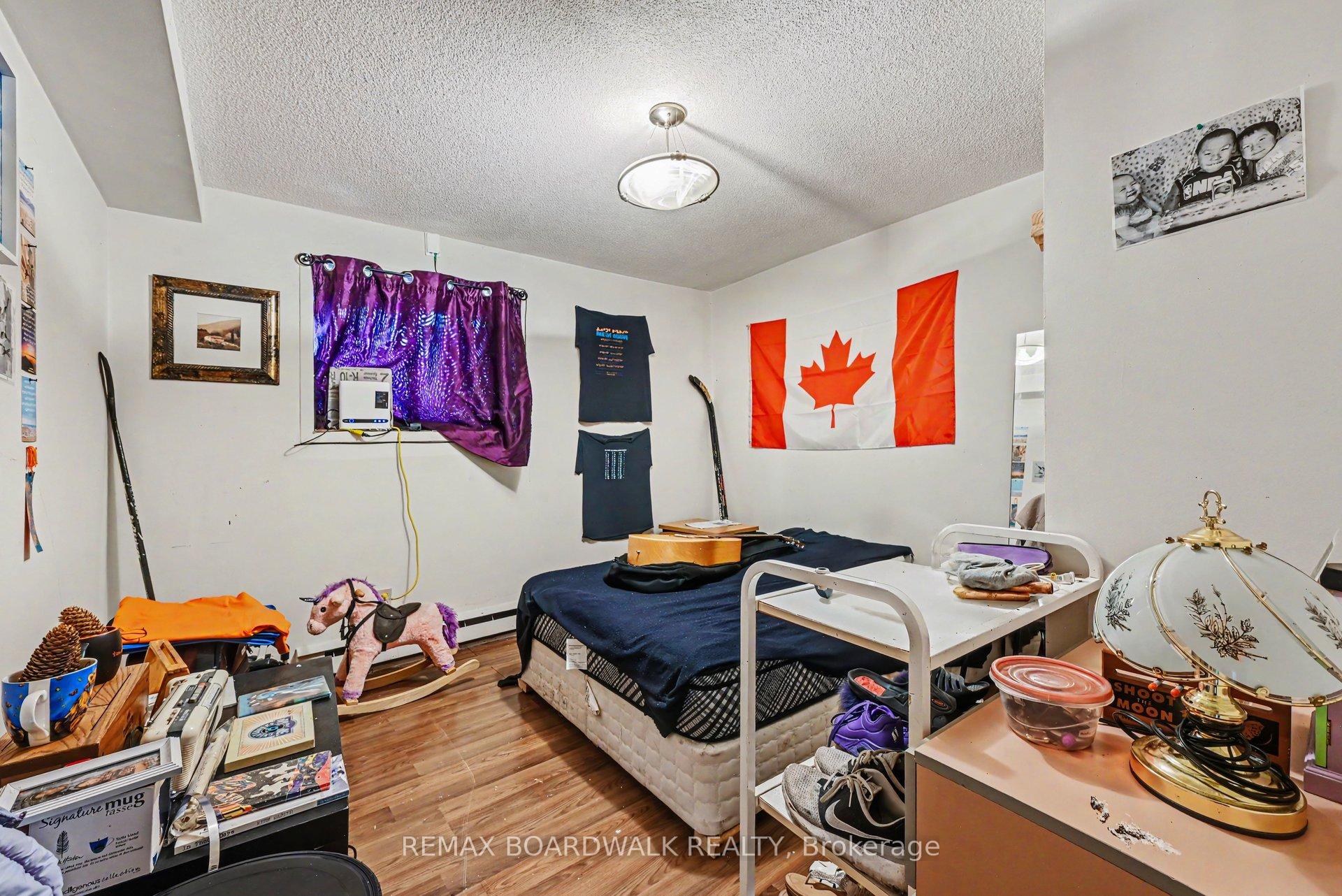 Photo 9 of 46 Jolliet Avenue, Ottawa, Vanier — HOMEH