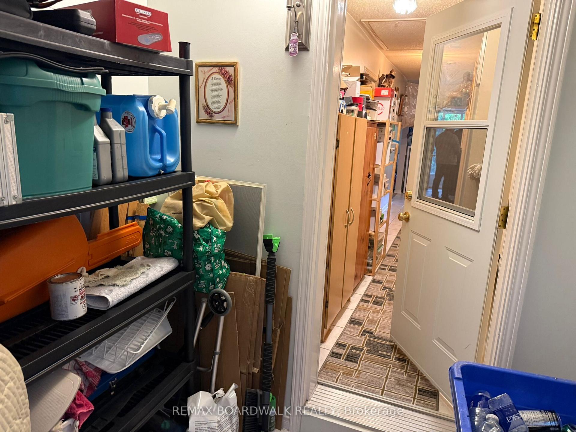 Photo 21 of 46 Jolliet Avenue, Ottawa, Vanier — HOMEH