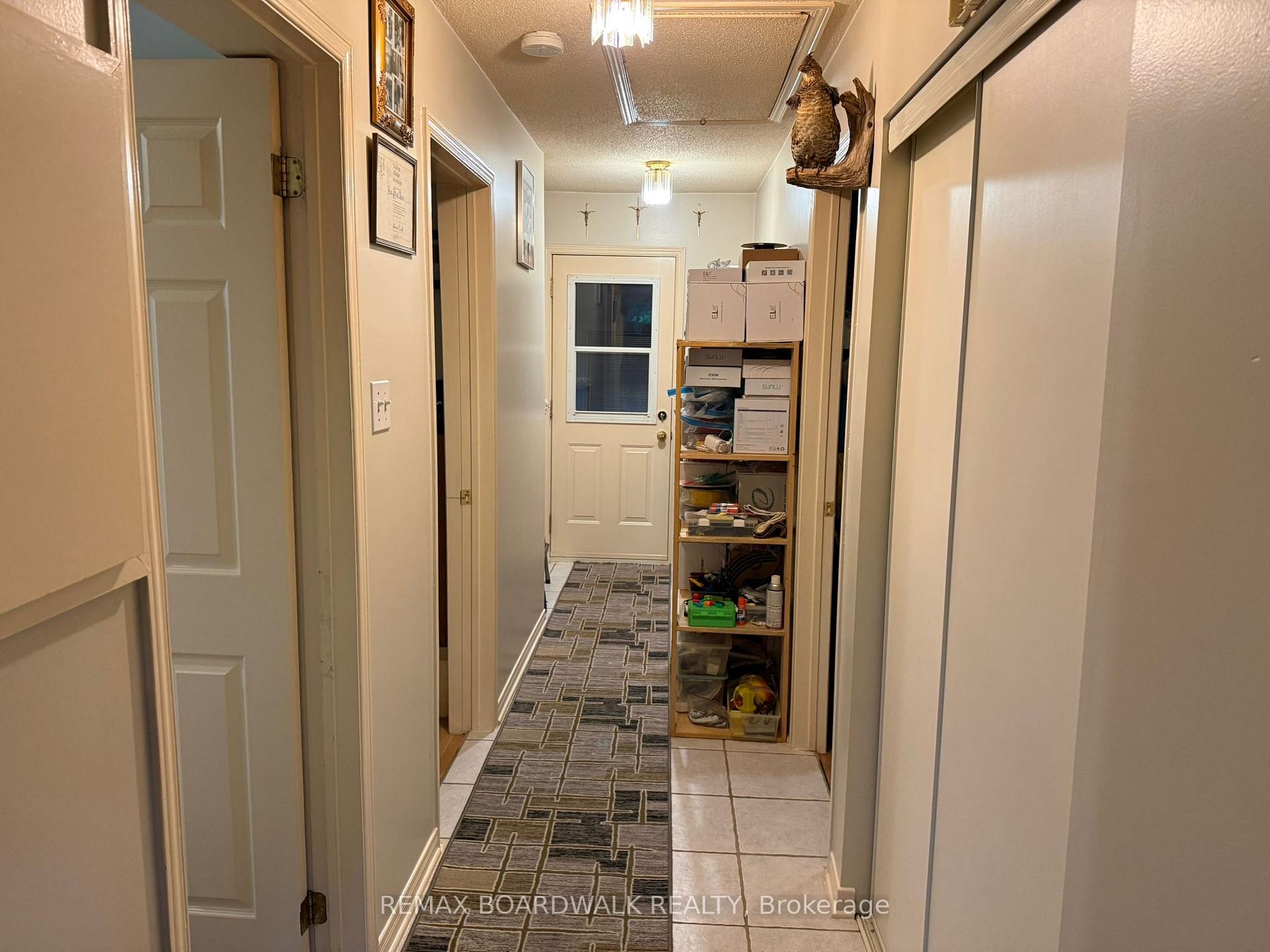 Photo 22 of 46 Jolliet Avenue, Ottawa, Vanier — HOMEH