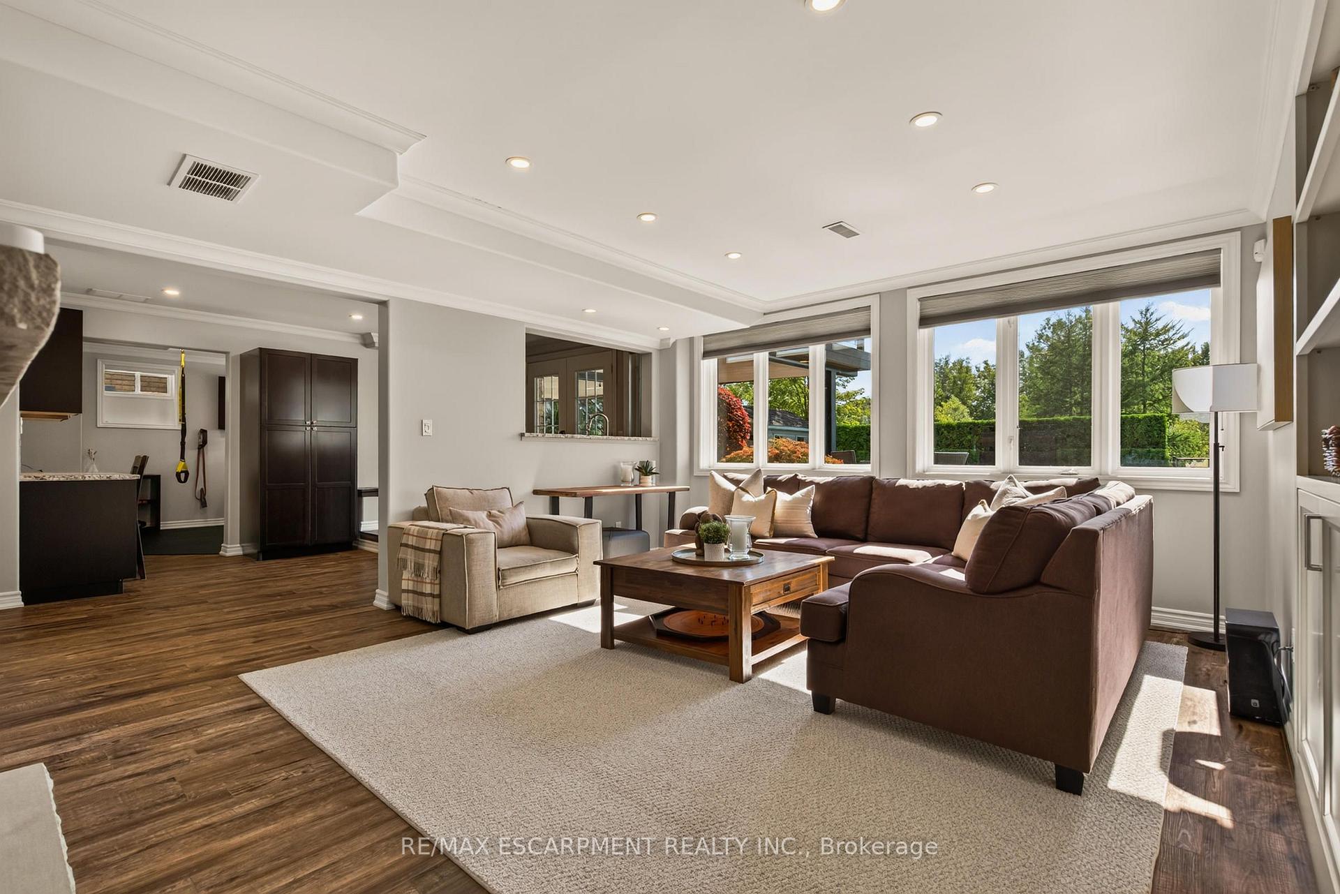 Photo 25 of 116 Joshua Avenue, Hamilton, Meadowlands — HOMEH