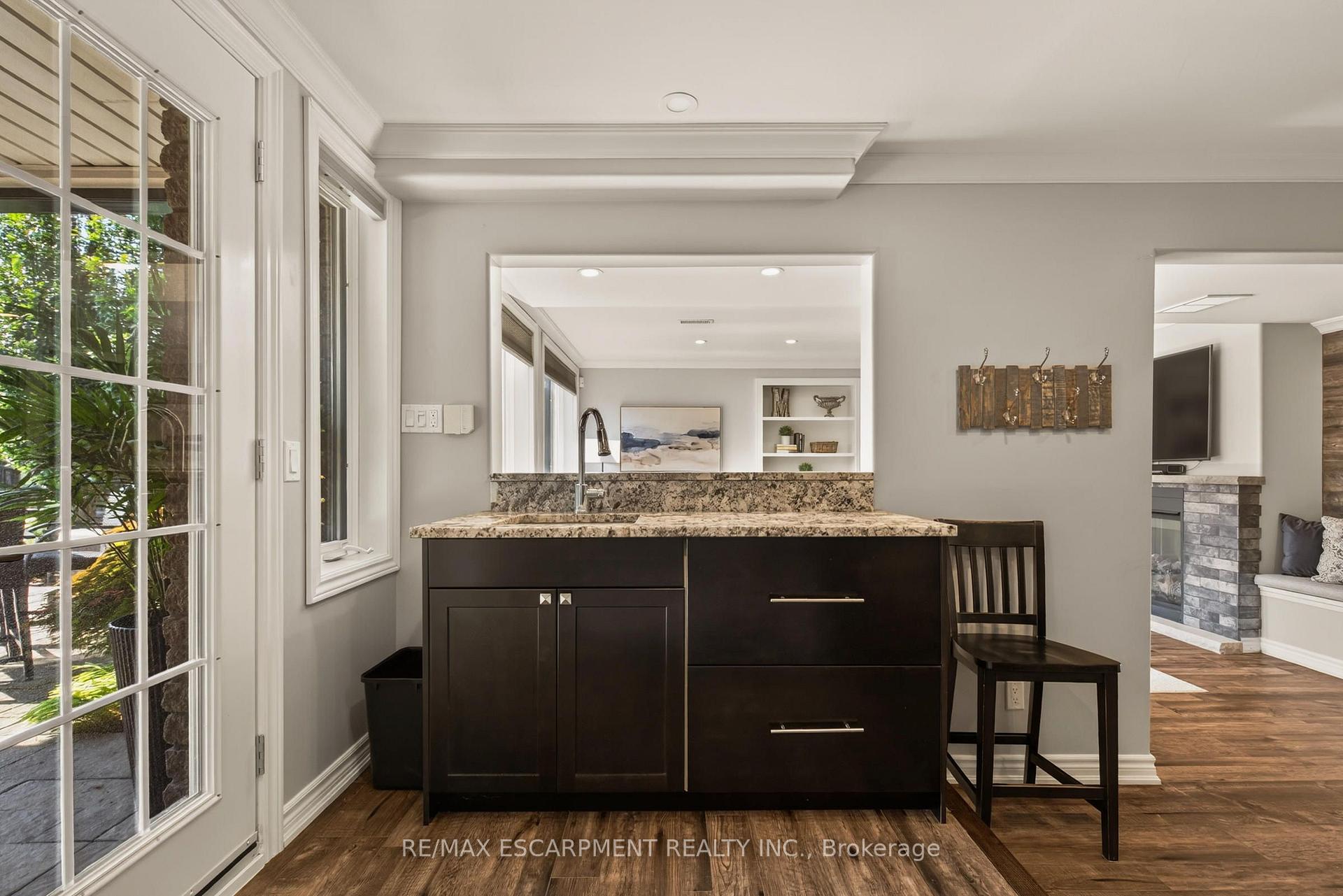 Photo 28 of 116 Joshua Avenue, Hamilton, Meadowlands — HOMEH