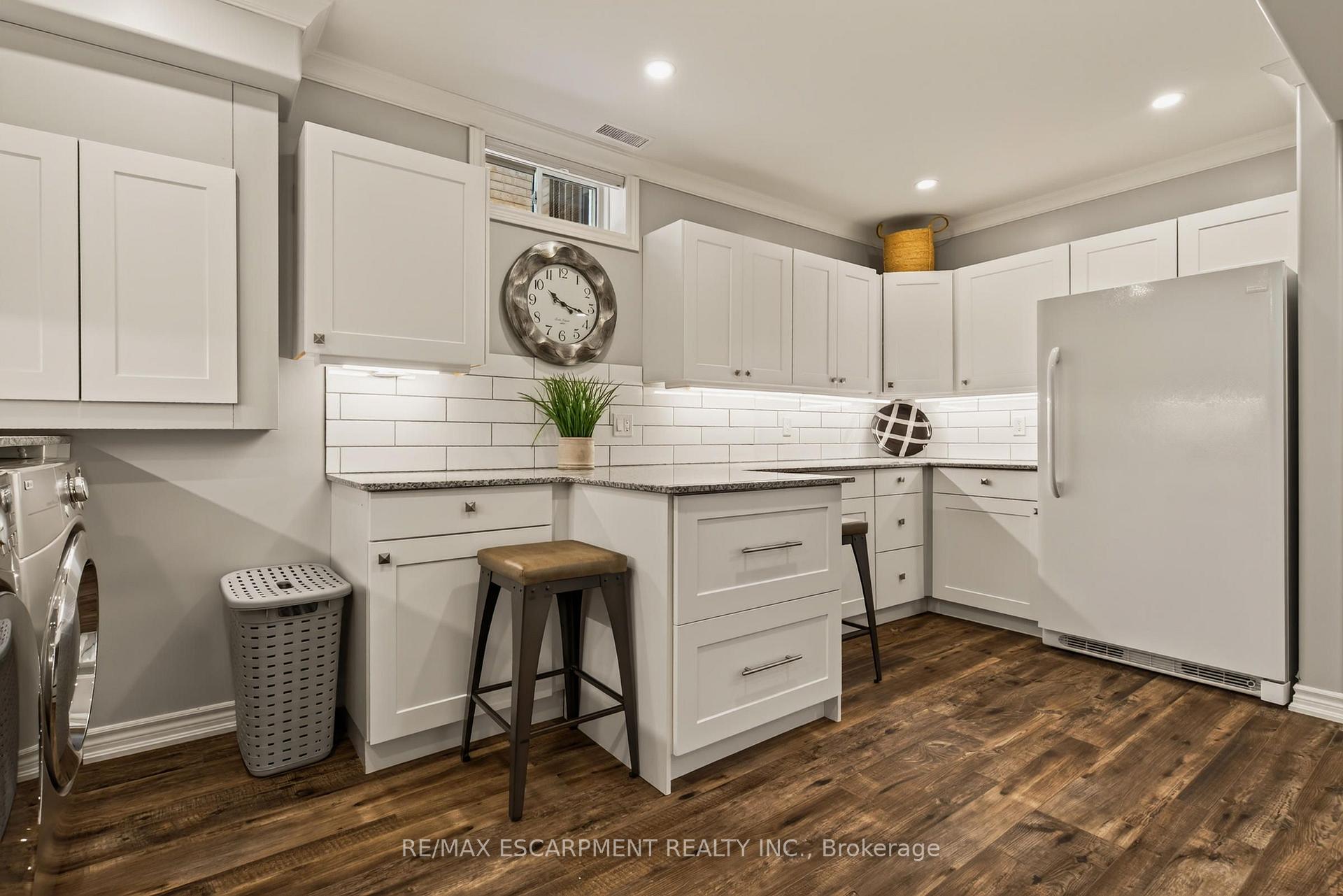 Photo 31 of 116 Joshua Avenue, Hamilton, Meadowlands — HOMEH