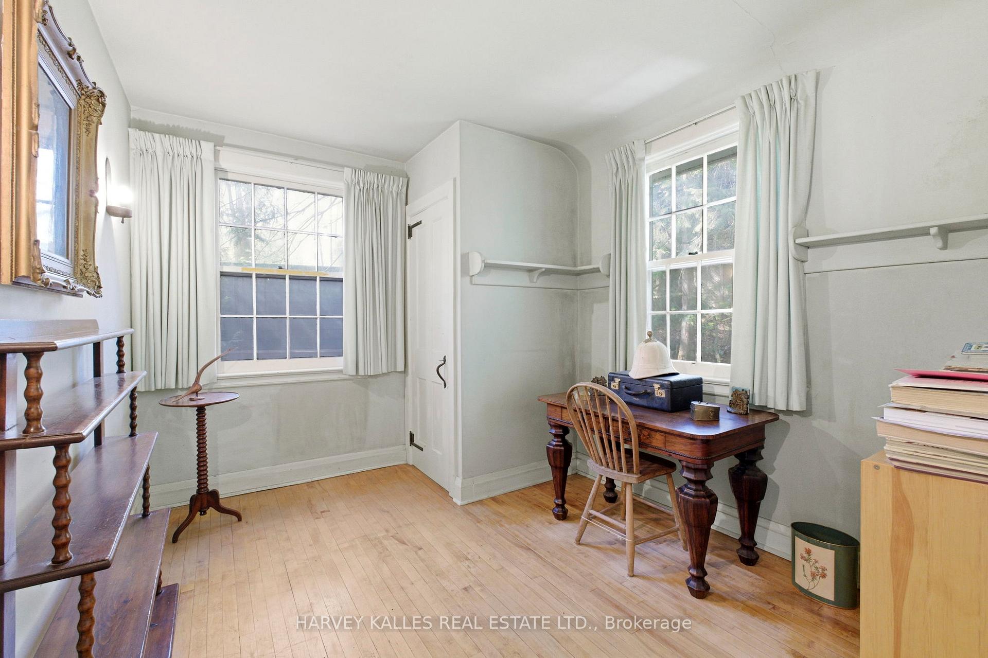 Photo 19 of 38 Donwoods Drive, North York, Bridle Path-Sunnybrook-York Mills — HOMEH