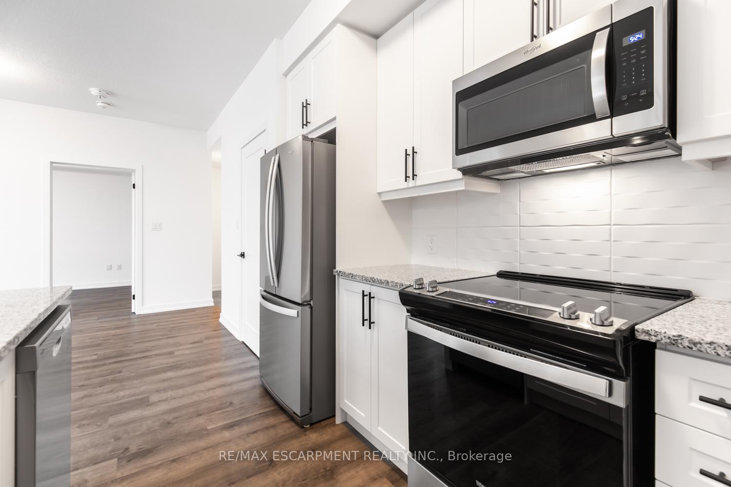 Photo 12 of Unit 238, 10 Mallard Trail, Hamilton, Waterdown — HOMEH