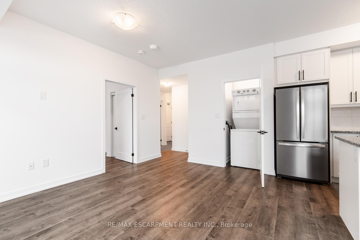 Photo 16 of Unit 238, 10 Mallard Trail, Hamilton, Waterdown — HOMEH