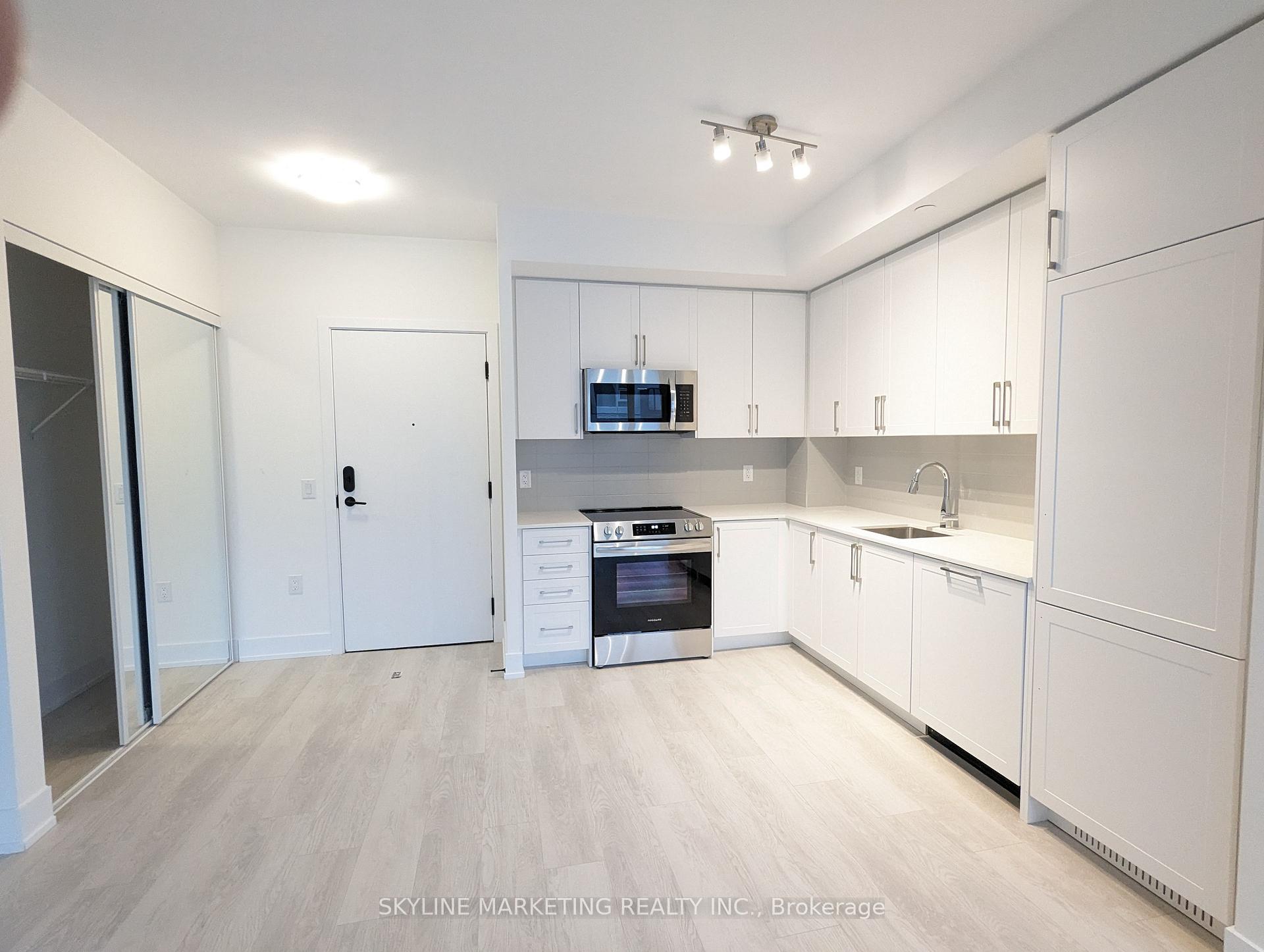 Photo 3 of Unit 737, 2450 Old Bronte Road, Oakville, Westmount — HOMEH