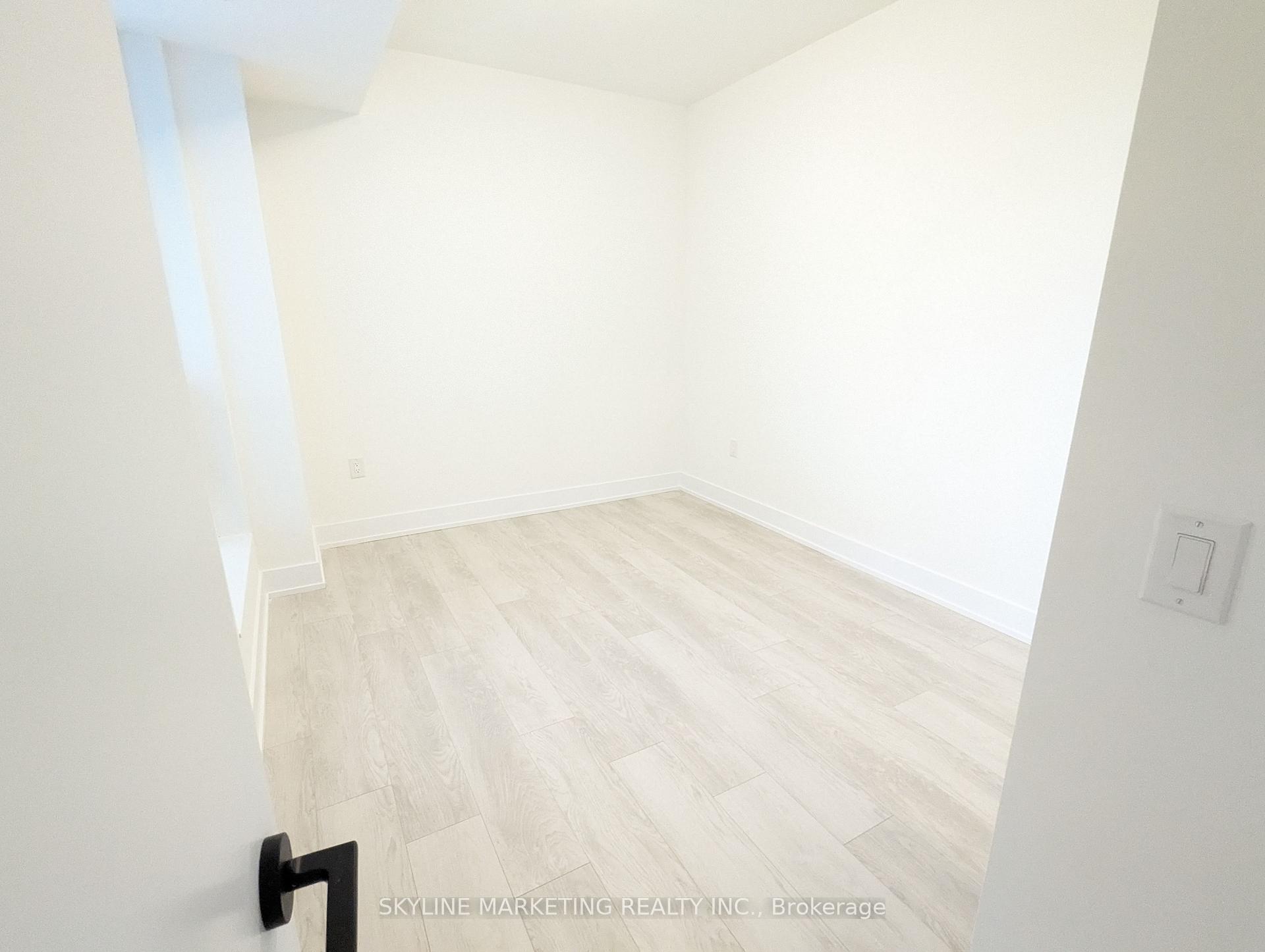 Photo 8 of Unit 737, 2450 Old Bronte Road, Oakville, Westmount — HOMEH