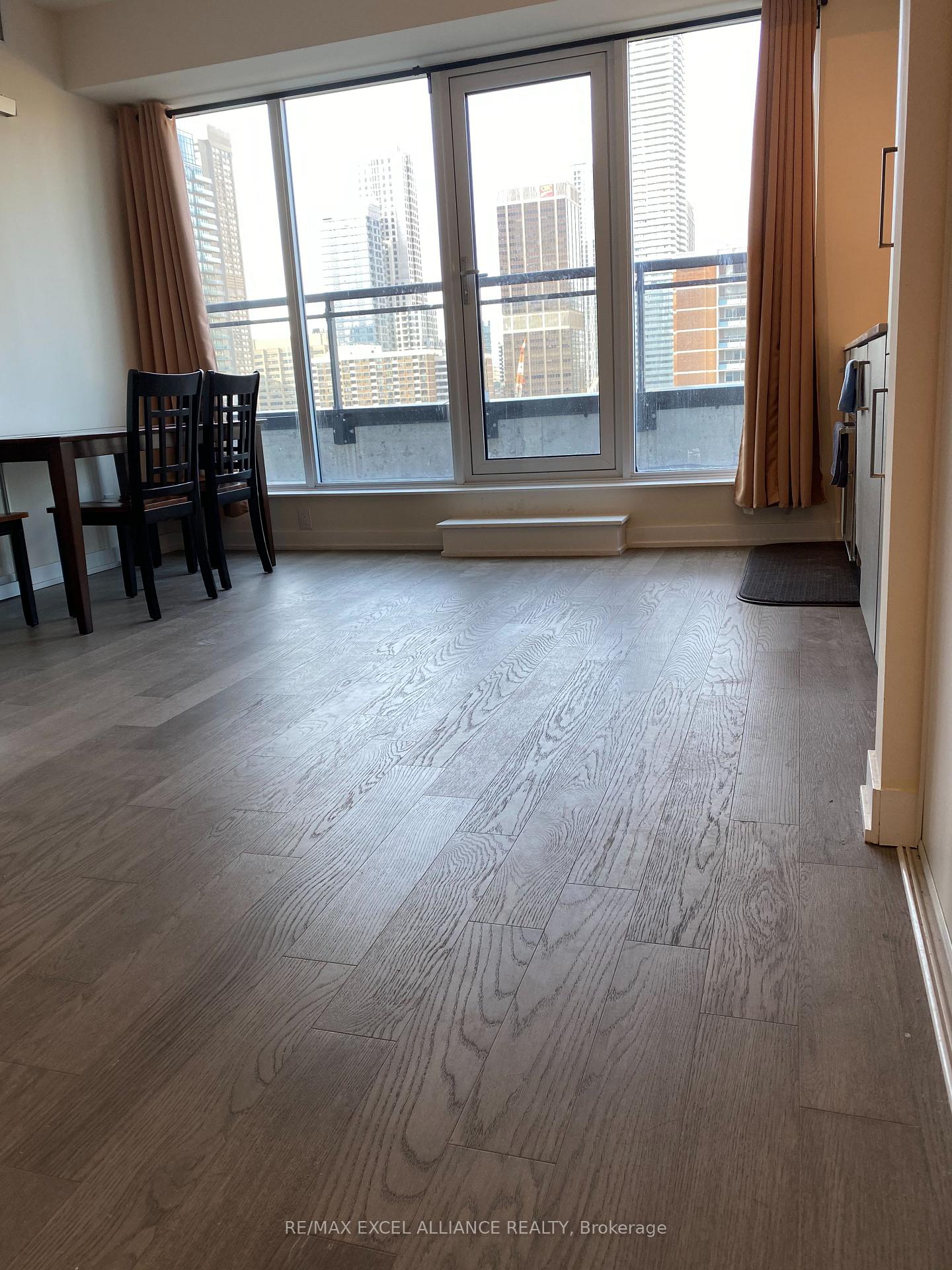 Photo 2 of Unit 1502, 17 Dundonald Street, Toronto, Church-Yonge Corridor — HOMEH