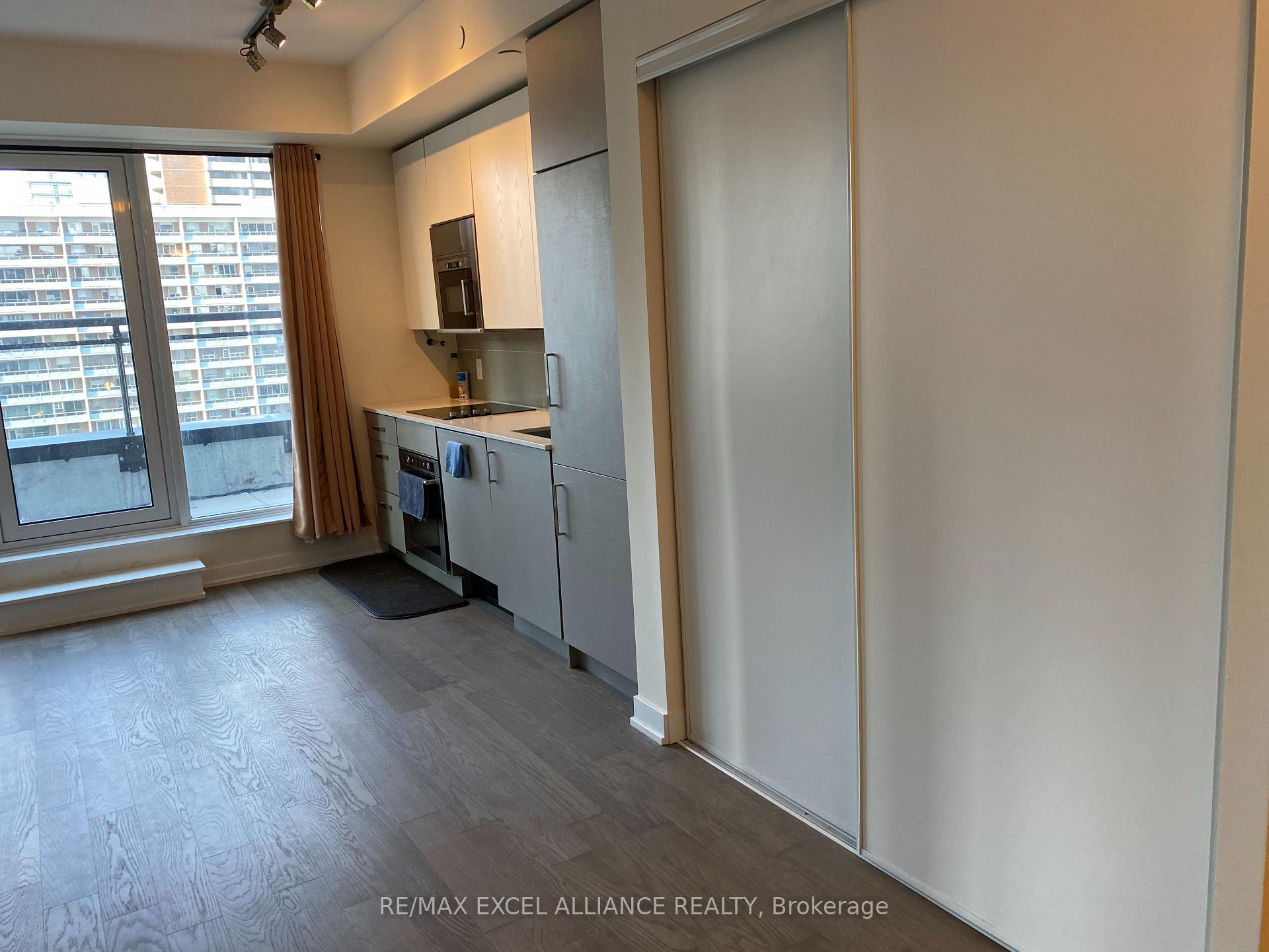 Photo 3 of Unit 1502, 17 Dundonald Street, Toronto, Church-Yonge Corridor — HOMEH