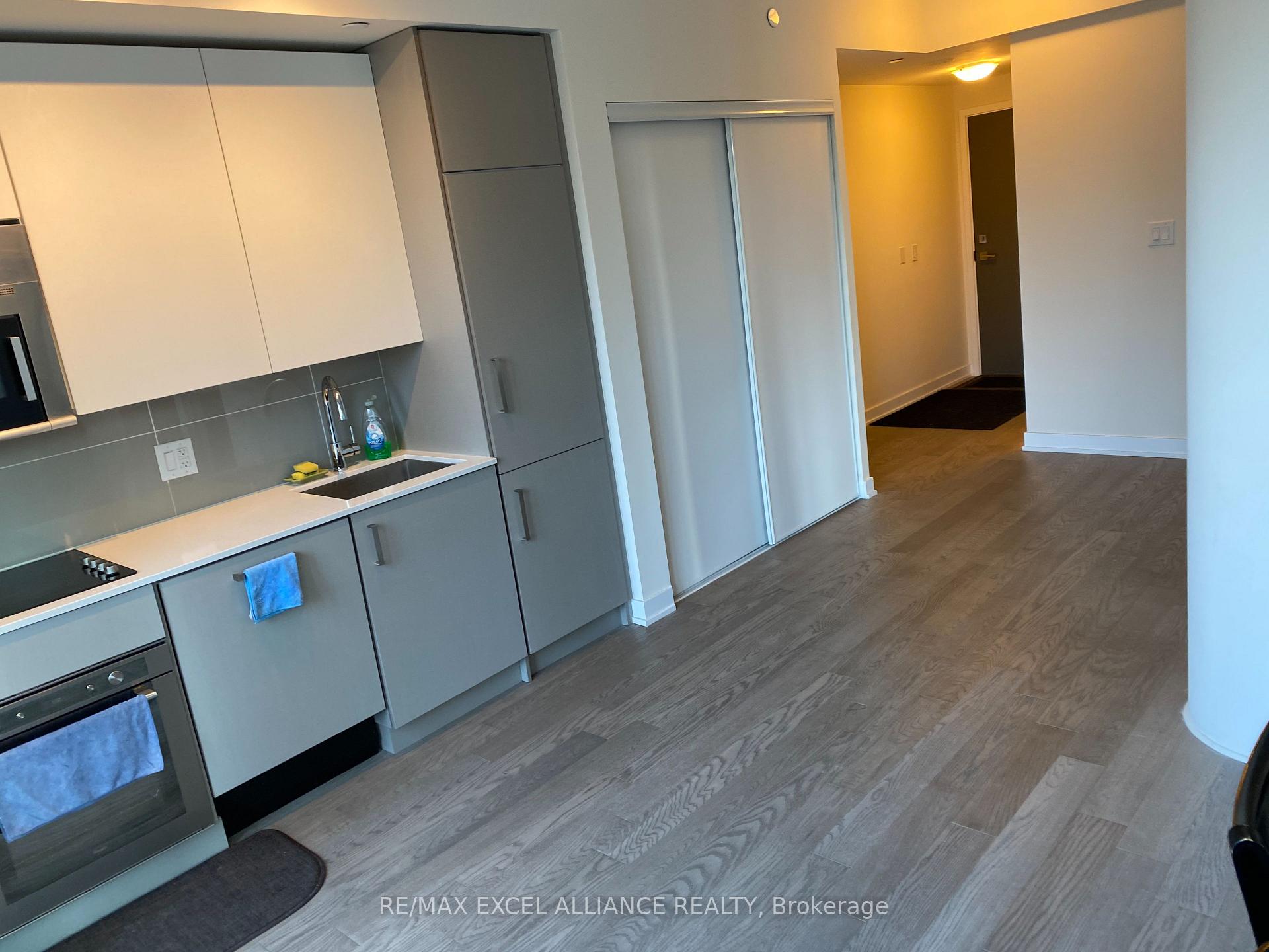 Photo 6 of Unit 1502, 17 Dundonald Street, Toronto, Church-Yonge Corridor — HOMEH