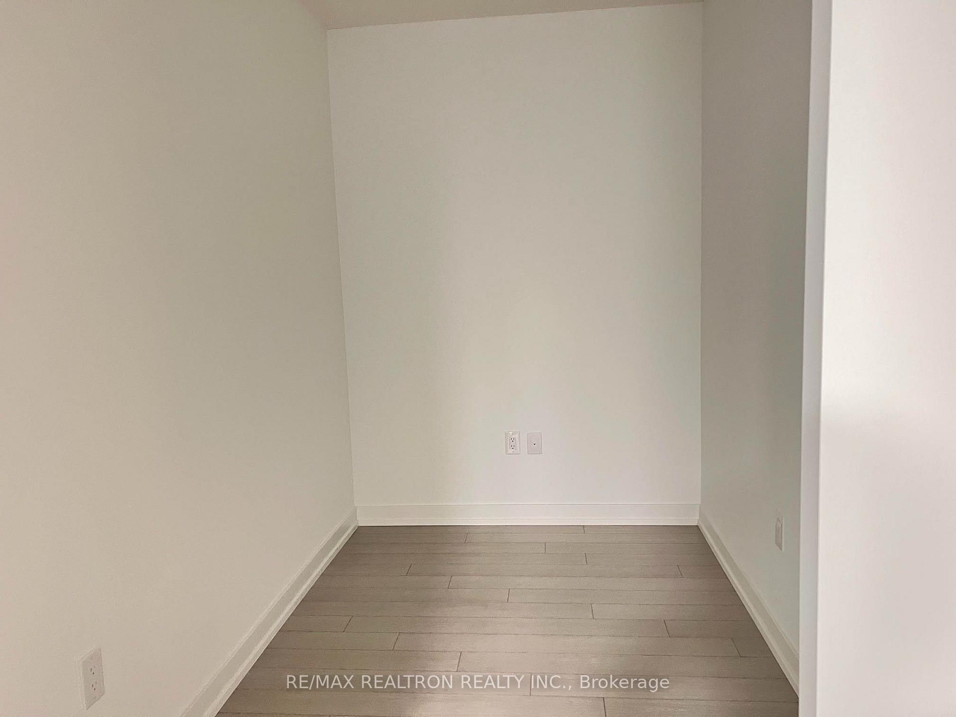 Photo 7 of Unit 1012, 4010 Eglinton Avenue W, Etobicoke, Humber Heights — HOMEH