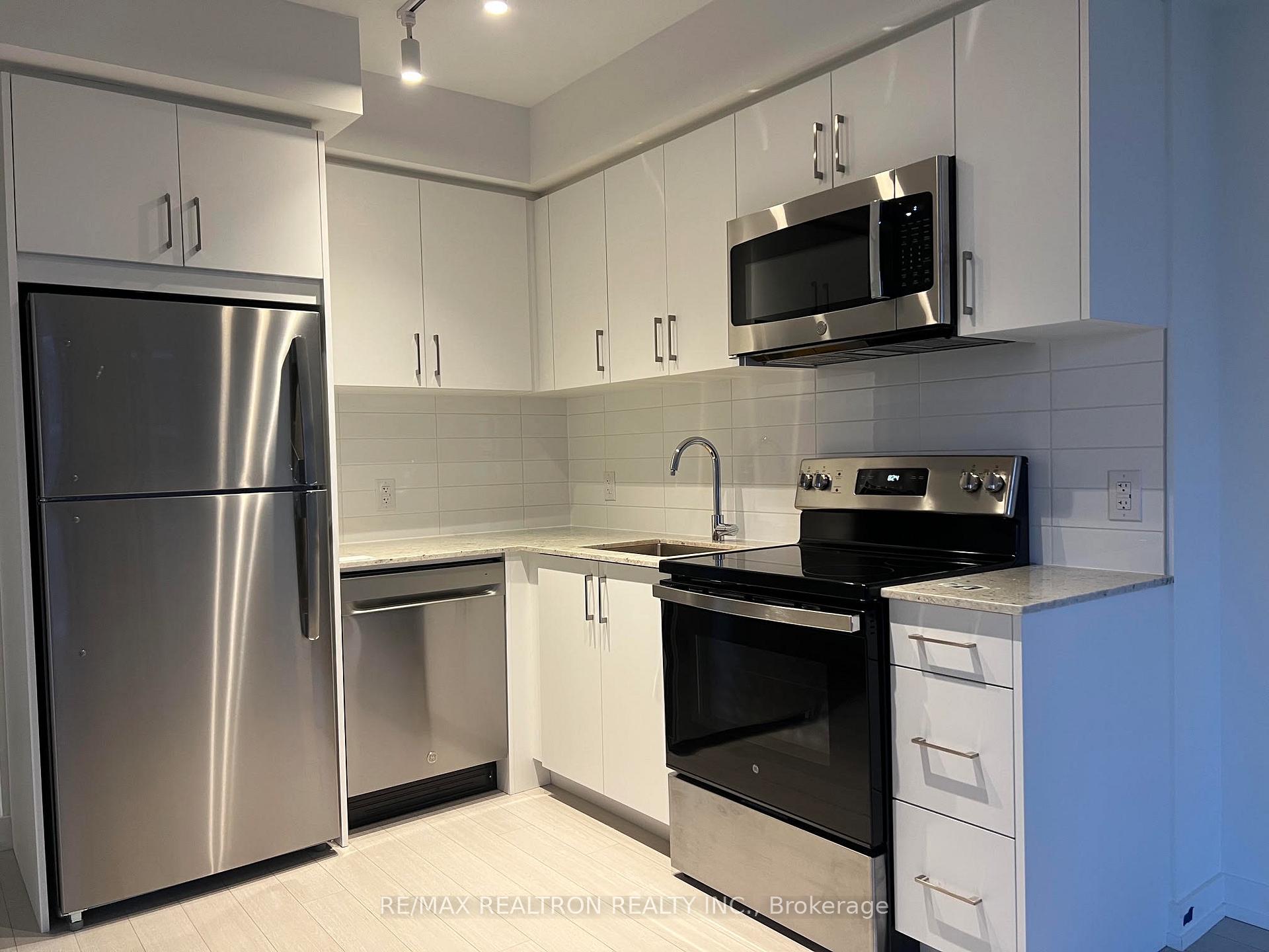 Photo 8 of Unit 1012, 4010 Eglinton Avenue W, Etobicoke, Humber Heights — HOMEH