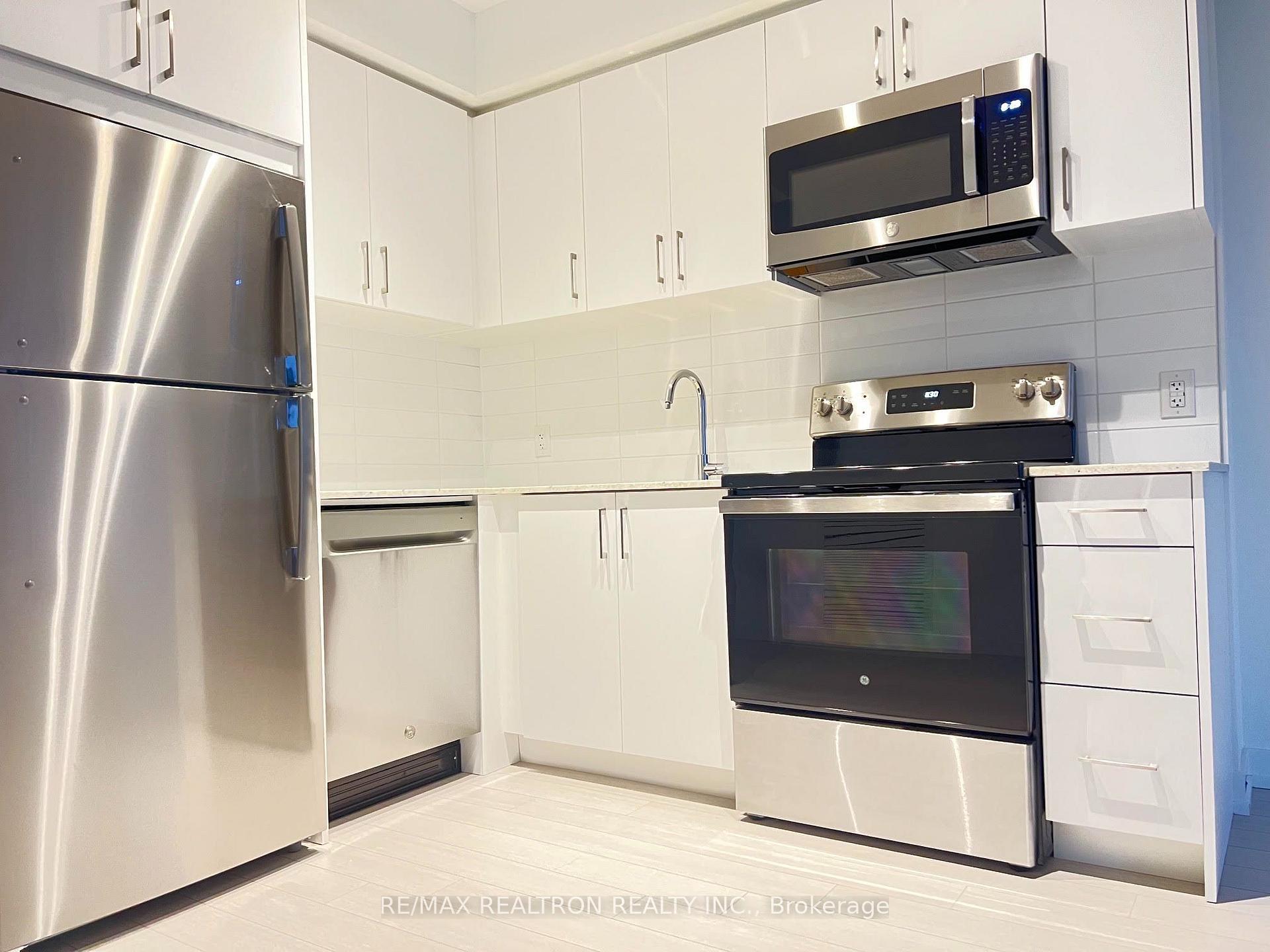 Photo 11 of Unit 1012, 4010 Eglinton Avenue W, Etobicoke, Humber Heights — HOMEH