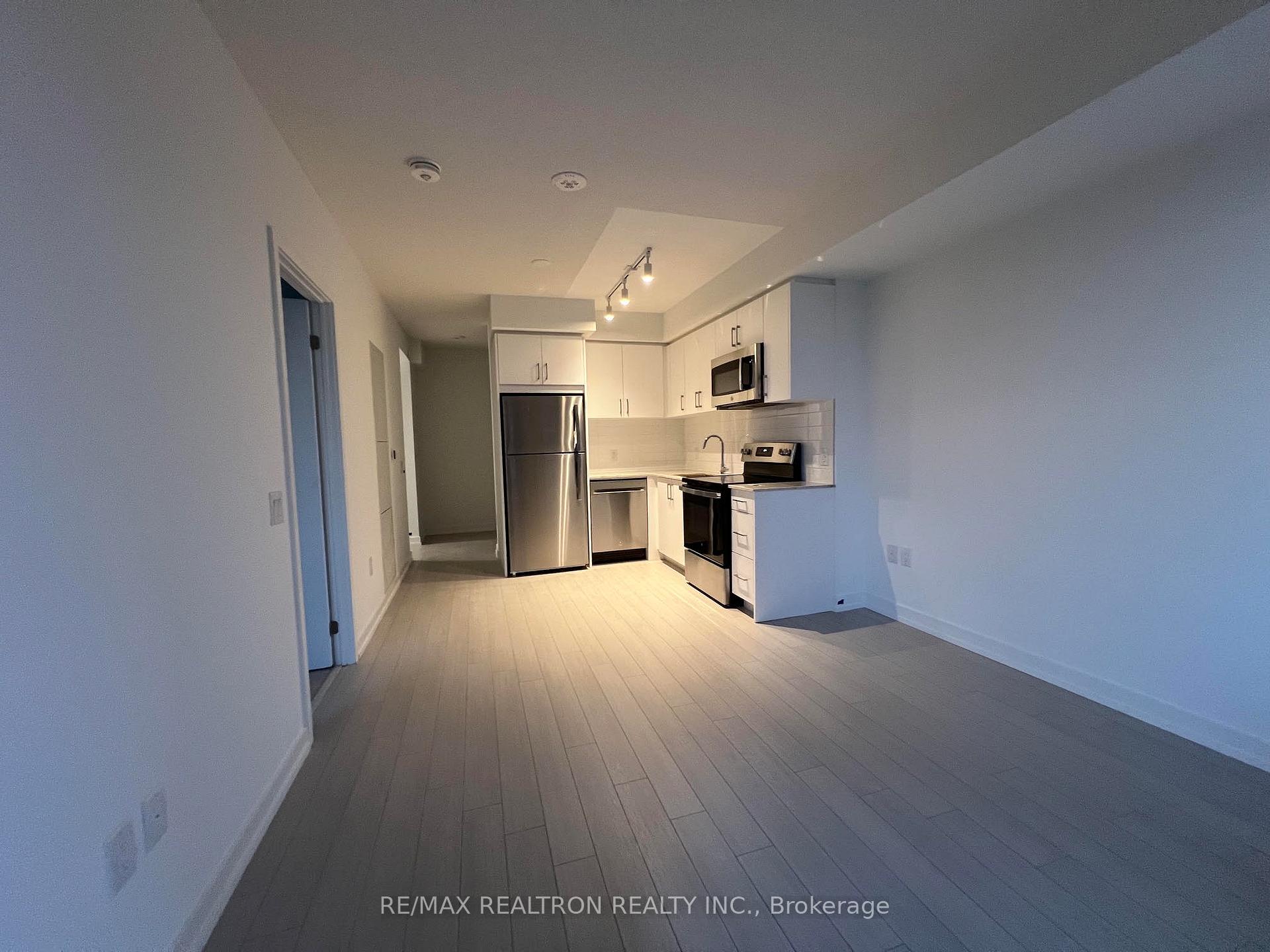 Photo 14 of Unit 1012, 4010 Eglinton Avenue W, Etobicoke, Humber Heights — HOMEH