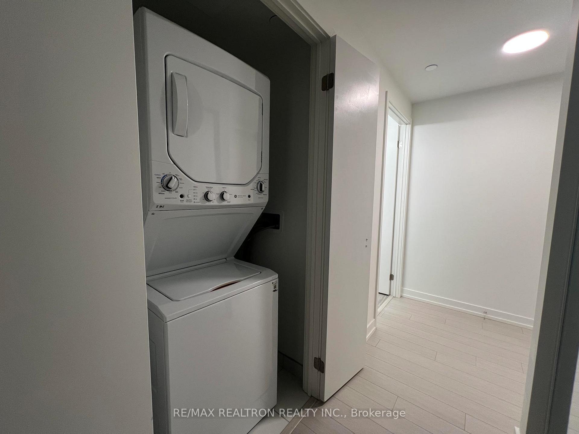 Photo 19 of Unit 1012, 4010 Eglinton Avenue W, Etobicoke, Humber Heights — HOMEH