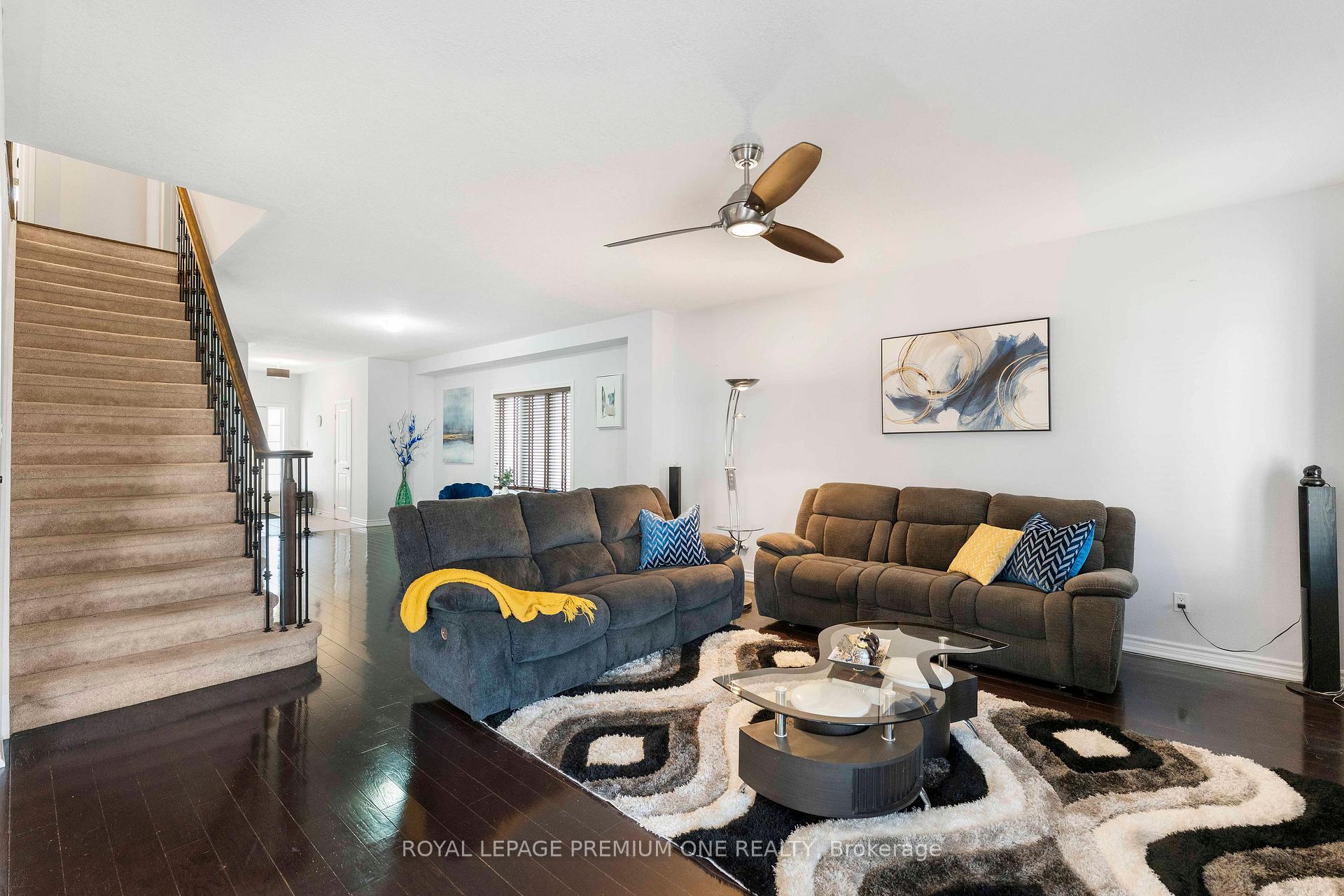 Photo 7 of 20 Warman Street, New Tecumseth, Alliston — HOMEH