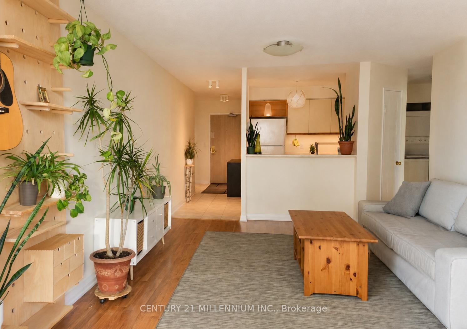 Photo 5 of Unit 510, 140 Dunlop Street E, Barrie, City Centre — HOMEH