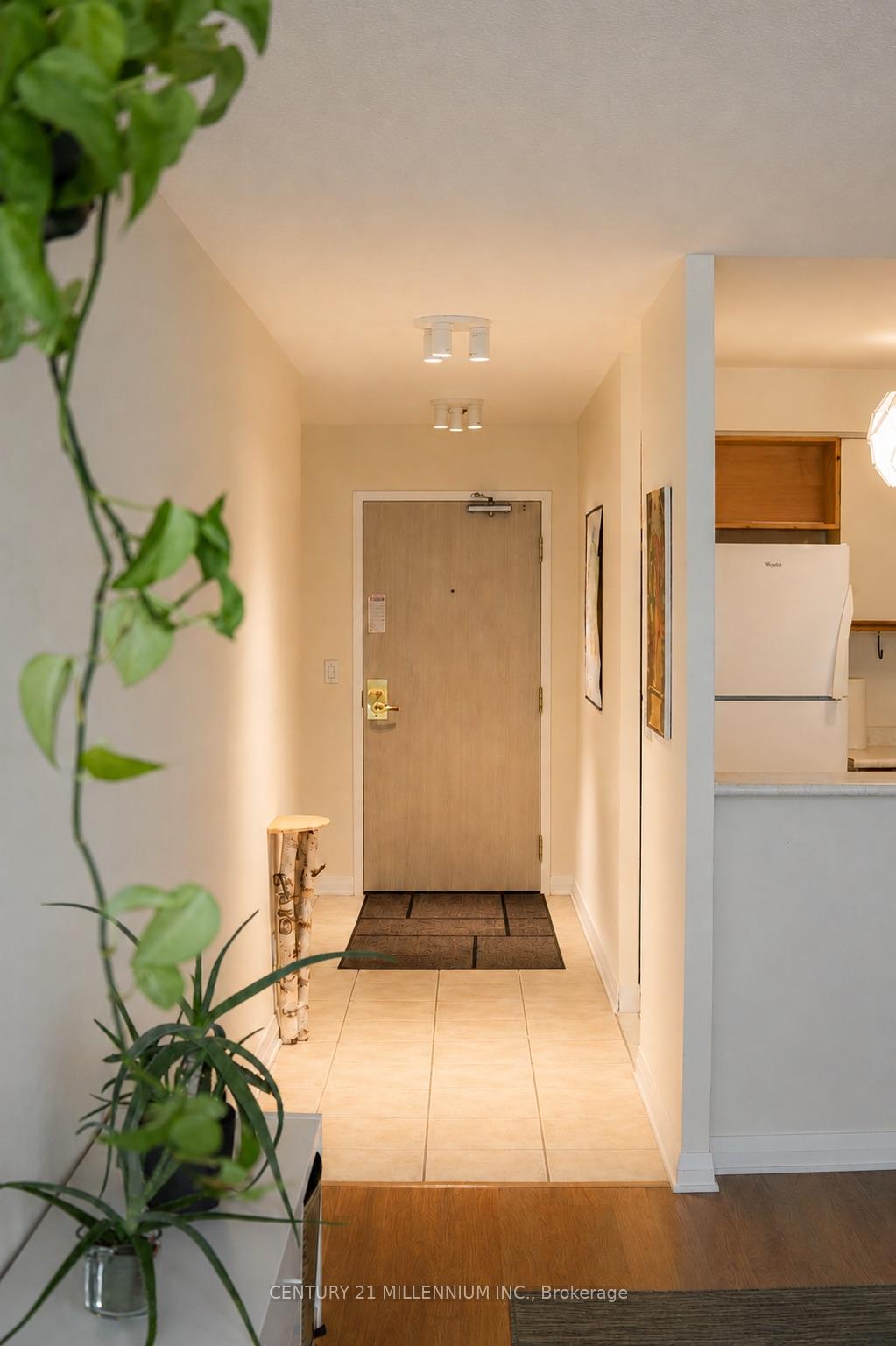 Photo 9 of Unit 510, 140 Dunlop Street E, Barrie, City Centre — HOMEH