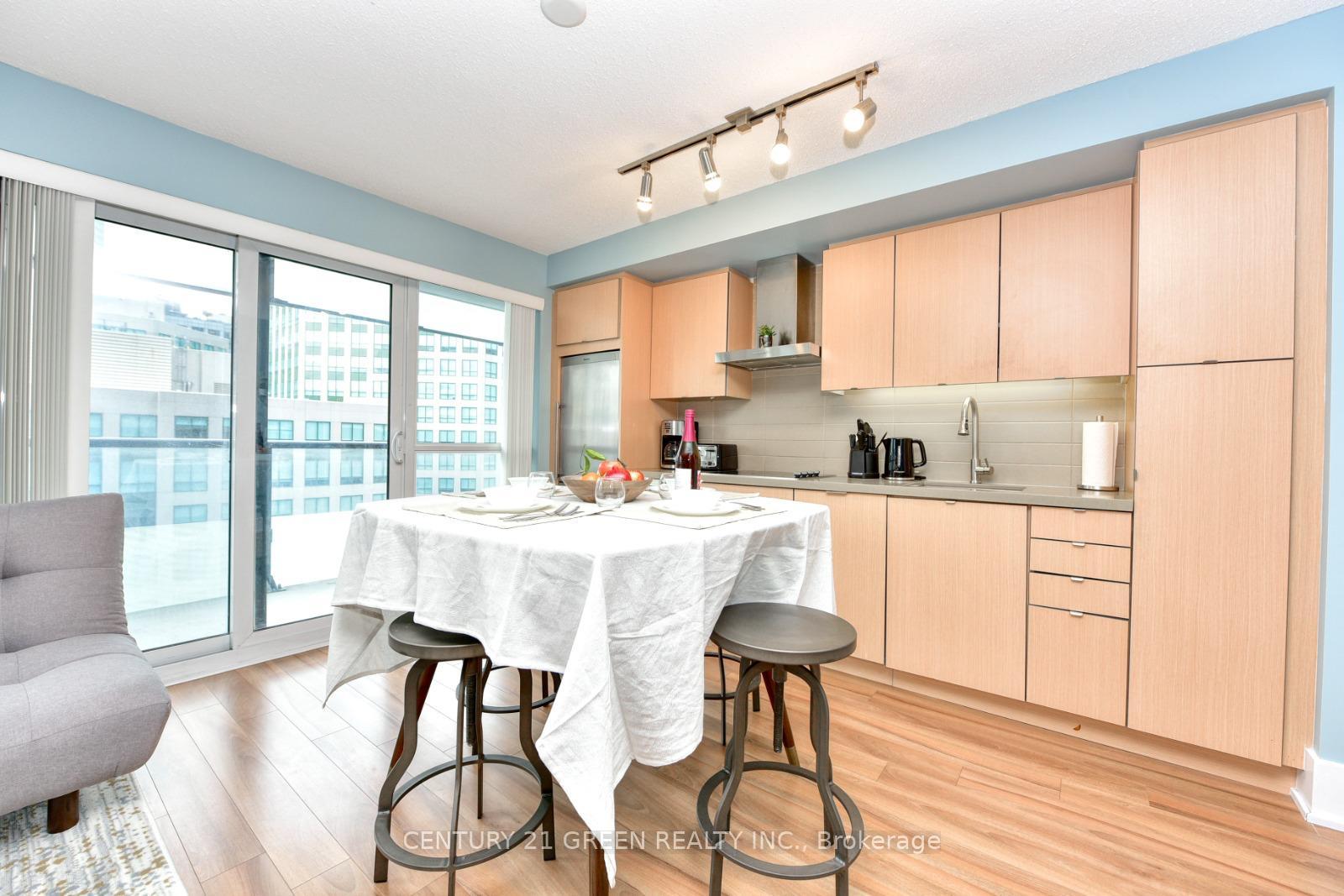 Photo 2 of Unit 1014, 300 Front Street W, Toronto, Waterfront Communities — HOMEH