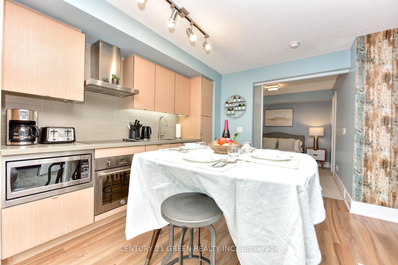 Photo 3 of Unit 1014, 300 Front Street W, Toronto, Waterfront Communities — HOMEH