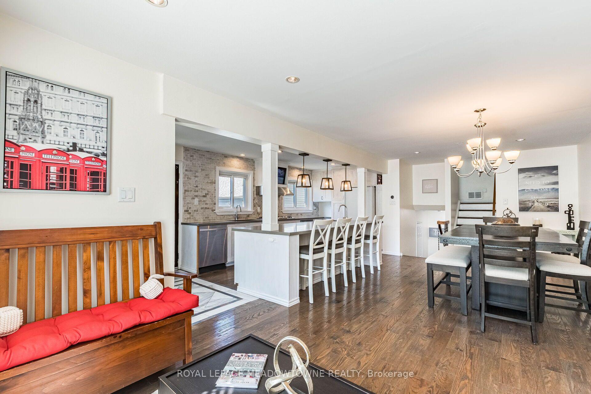 Photo 10 of 56 Sutter Avenue, Brampton, Heart Lake West — HOMEH