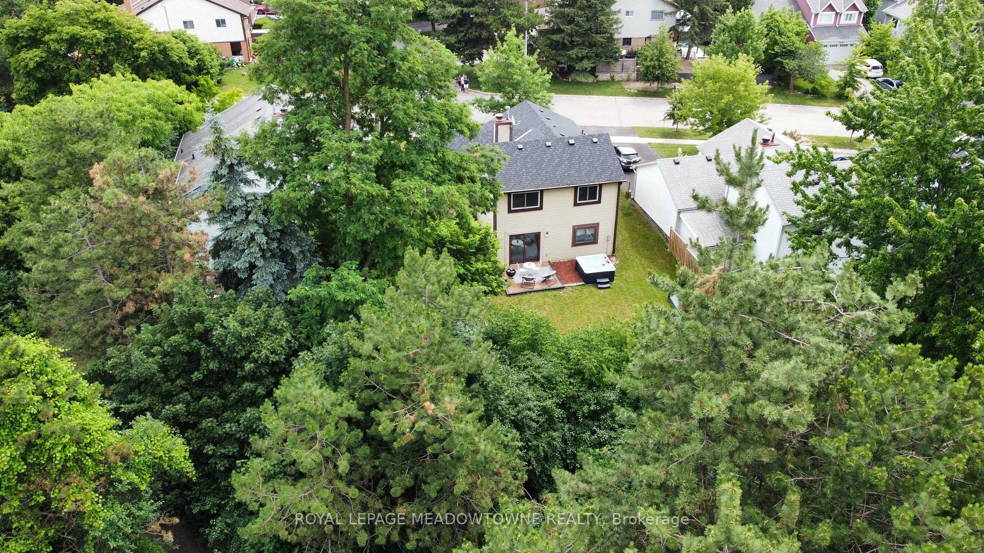 Photo 43 of 56 Sutter Avenue, Brampton, Heart Lake West — HOMEH
