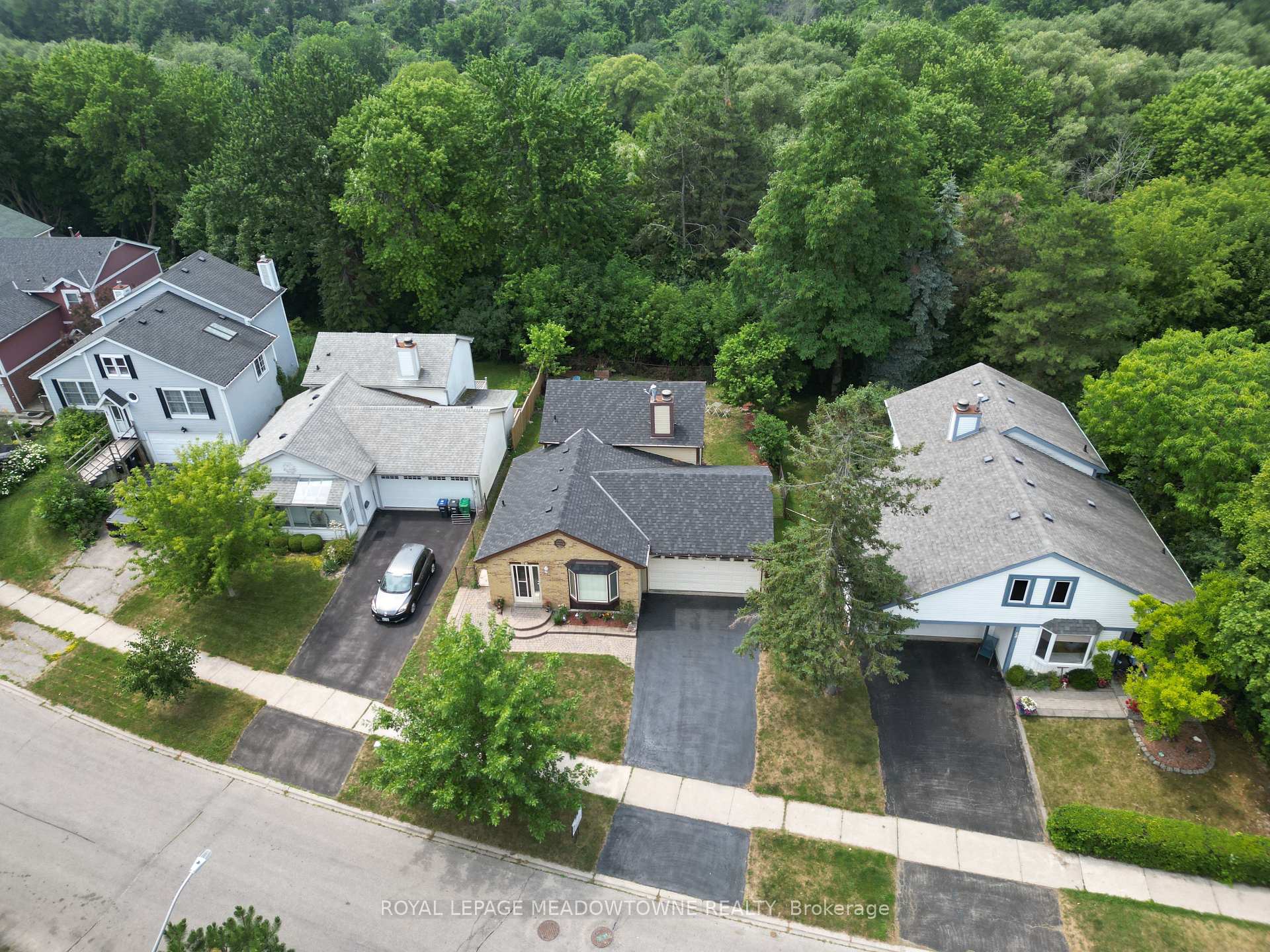 Photo 47 of 56 Sutter Avenue, Brampton, Heart Lake West — HOMEH