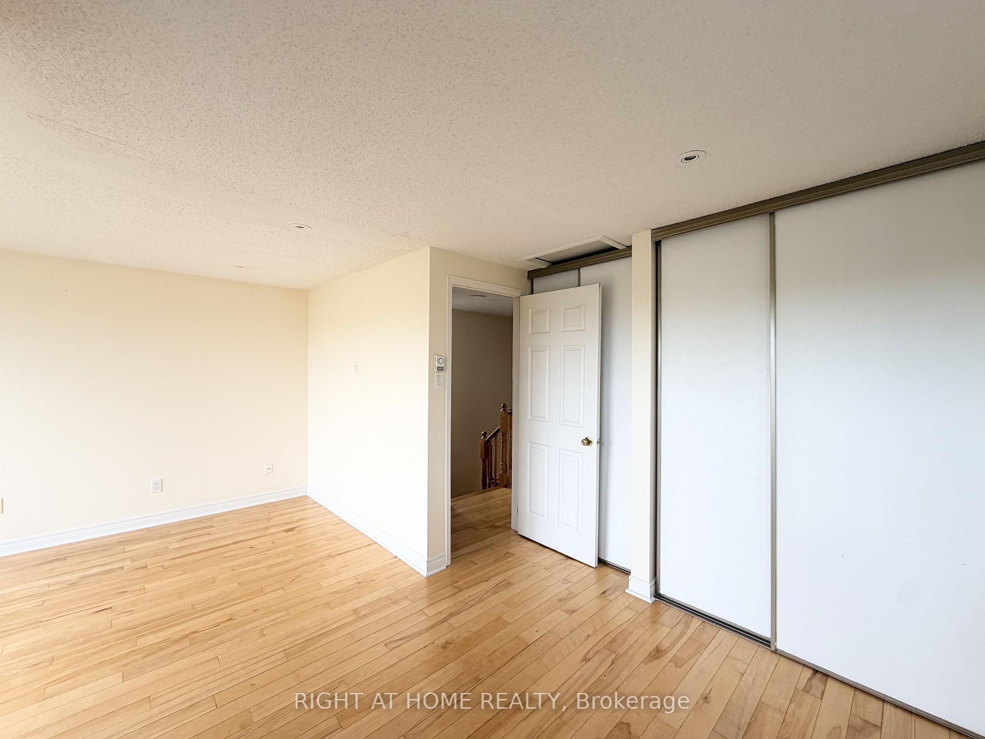 Photo 20 of 1502 O'Hara Court, Oshawa, McLaughlin — HOMEH