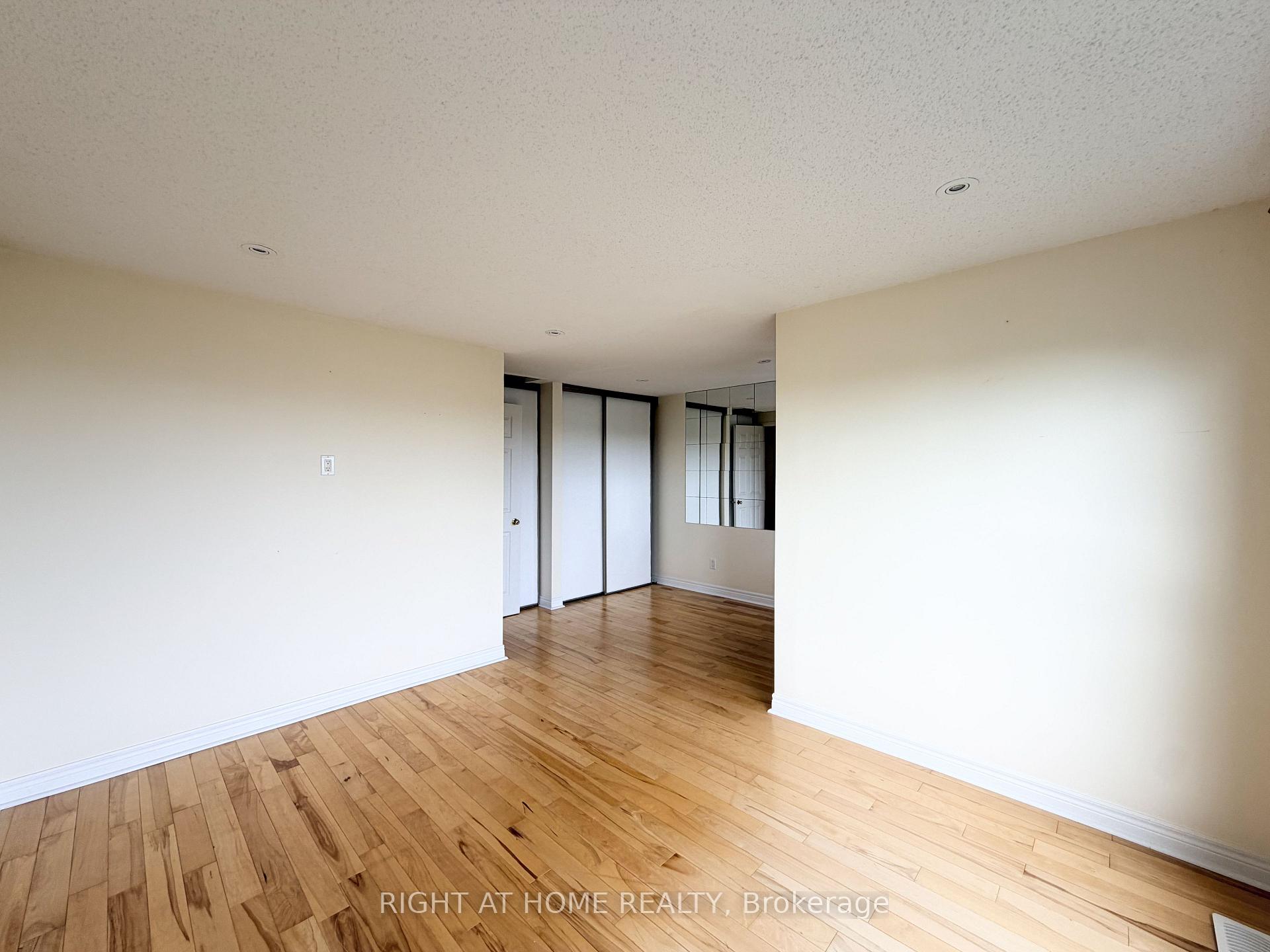 Photo 22 of 1502 O'Hara Court, Oshawa, McLaughlin — HOMEH