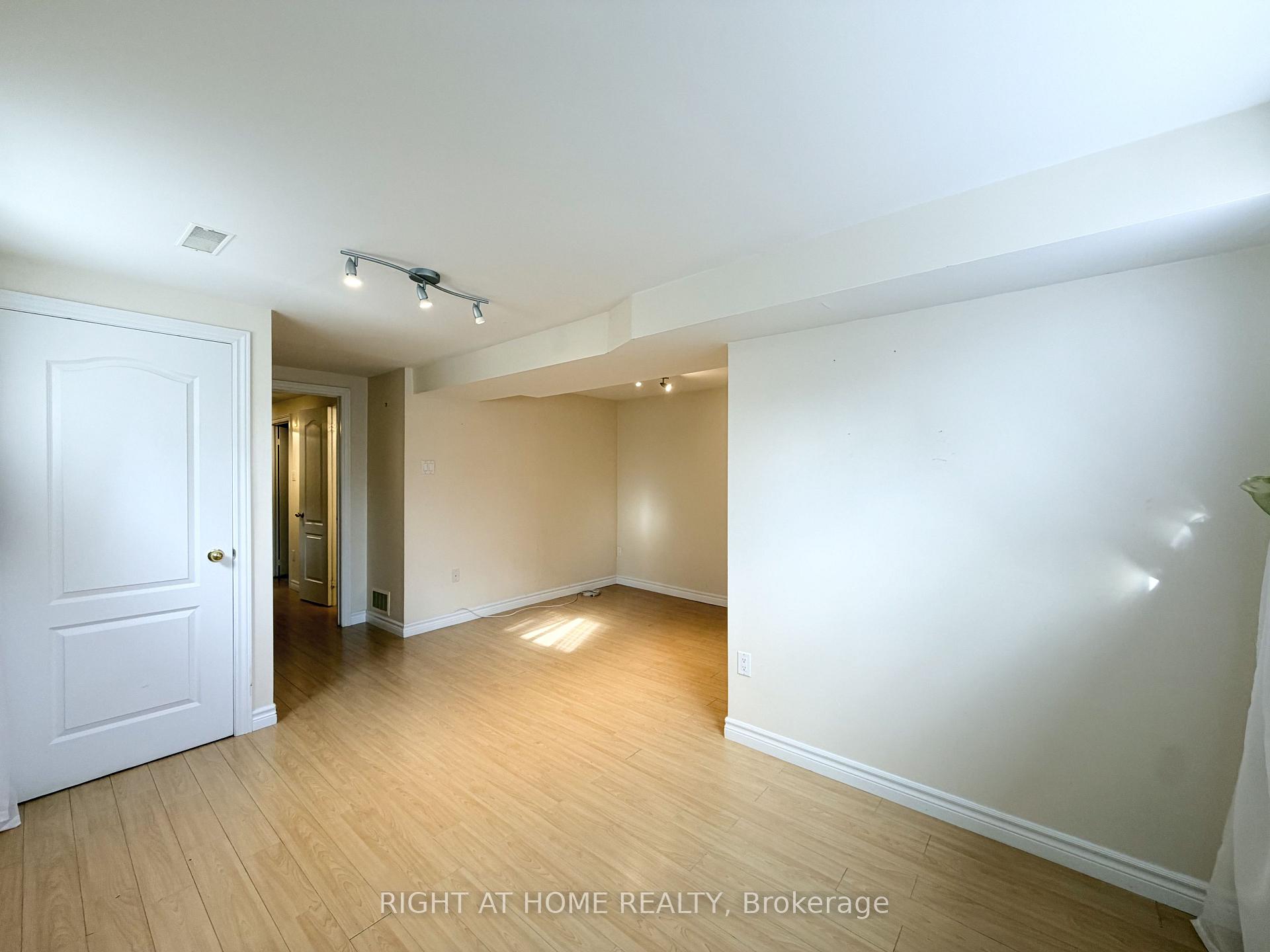 Photo 43 of 1502 O'Hara Court, Oshawa, McLaughlin — HOMEH