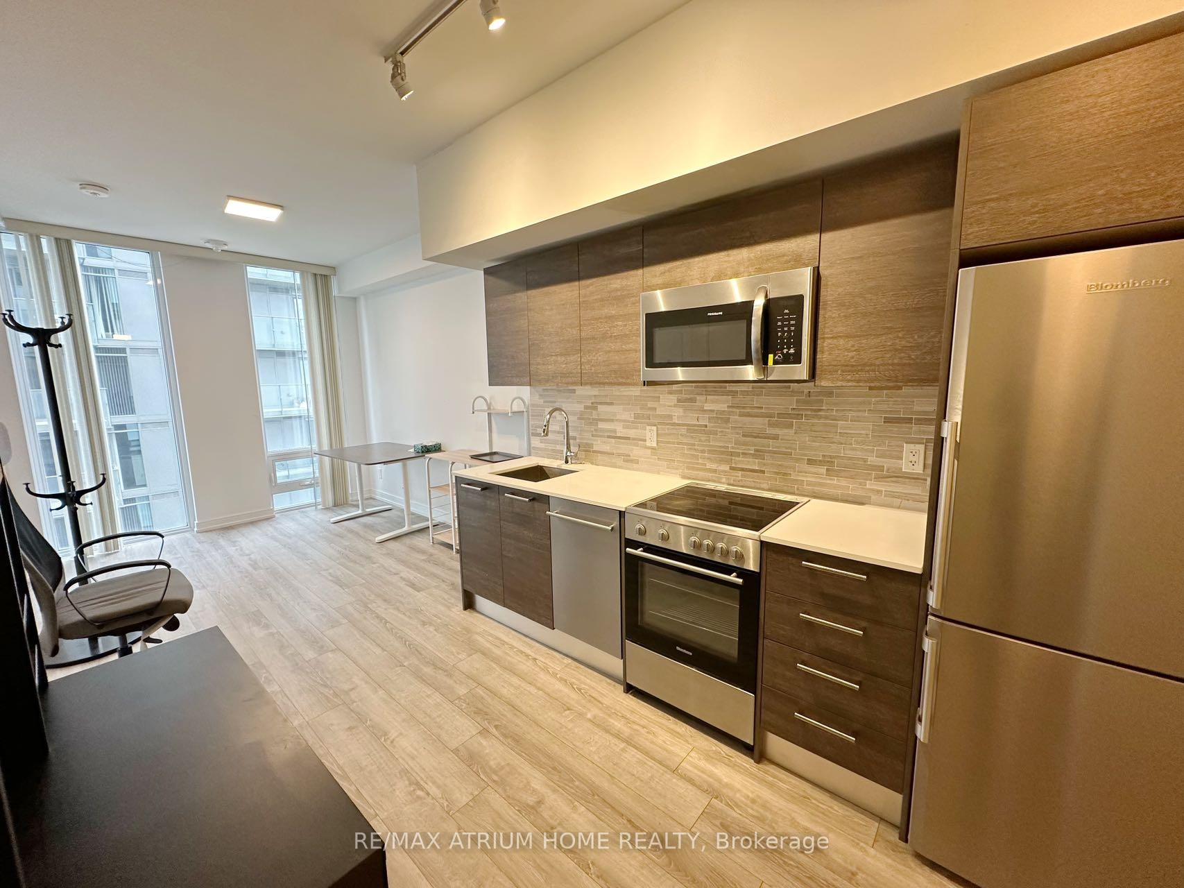 Photo 4 of Unit 3105, 28 Wellesley Street E, Toronto, Church-Yonge Corridor — HOMEH