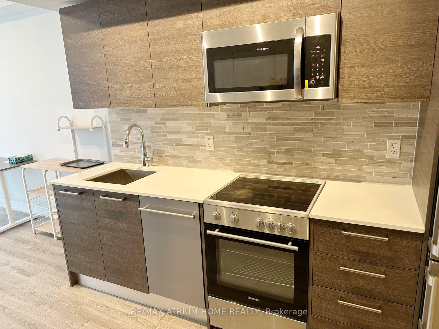 Photo 5 of Unit 3105, 28 Wellesley Street E, Toronto, Church-Yonge Corridor — HOMEH