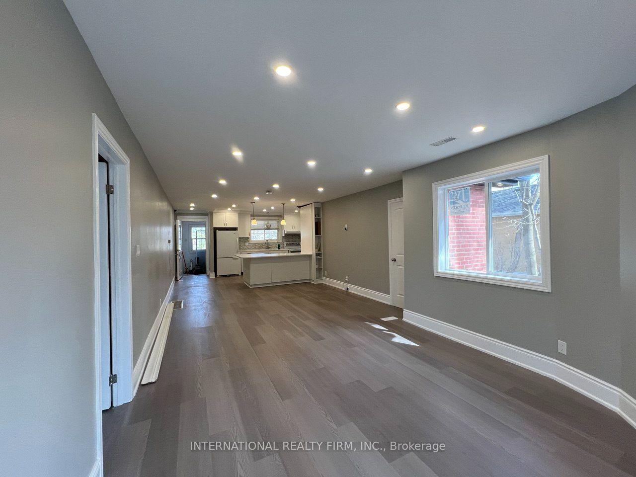 Photo 12 of Unit 101, 73 Murray Drive, Aurora, Aurora Highlands — HOMEH