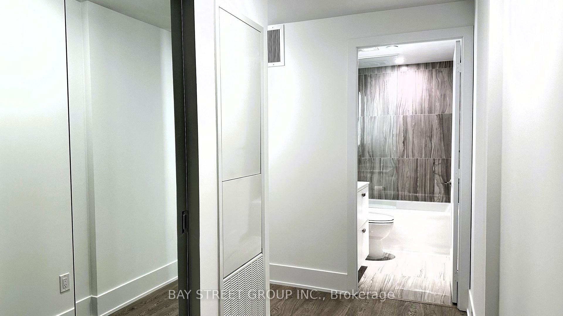 Photo 4 of Unit 913, 470 Front Street W, Toronto, Waterfront Communities — HOMEH