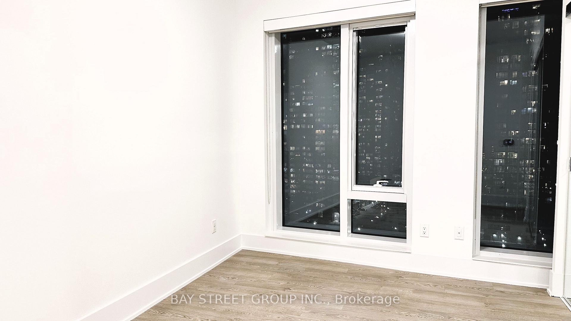 Photo 9 of Unit 913, 470 Front Street W, Toronto, Waterfront Communities — HOMEH