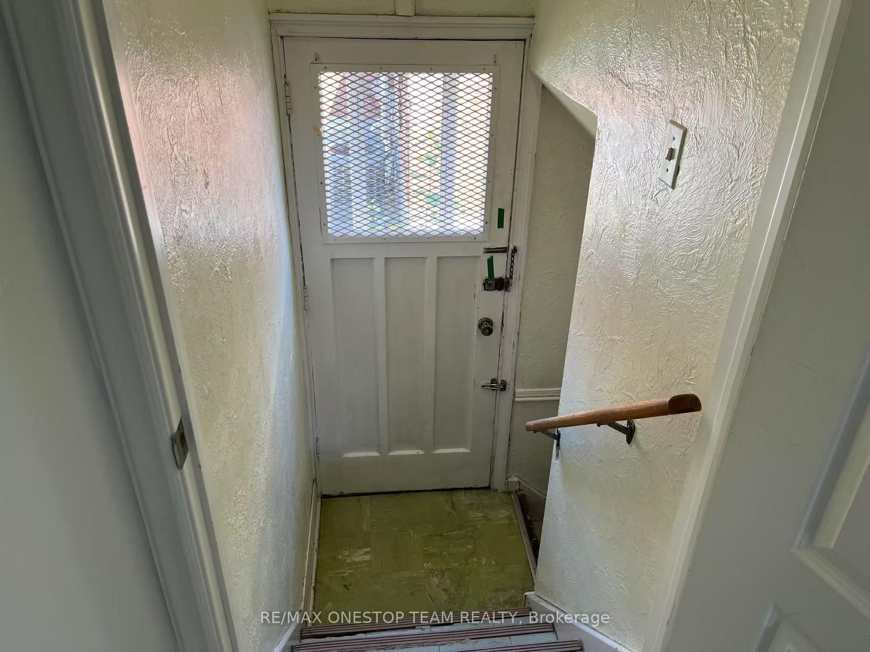 Photo 14 of 936 Pharmacy Avenue, Scarborough, Wexford-Maryvale — HOMEH