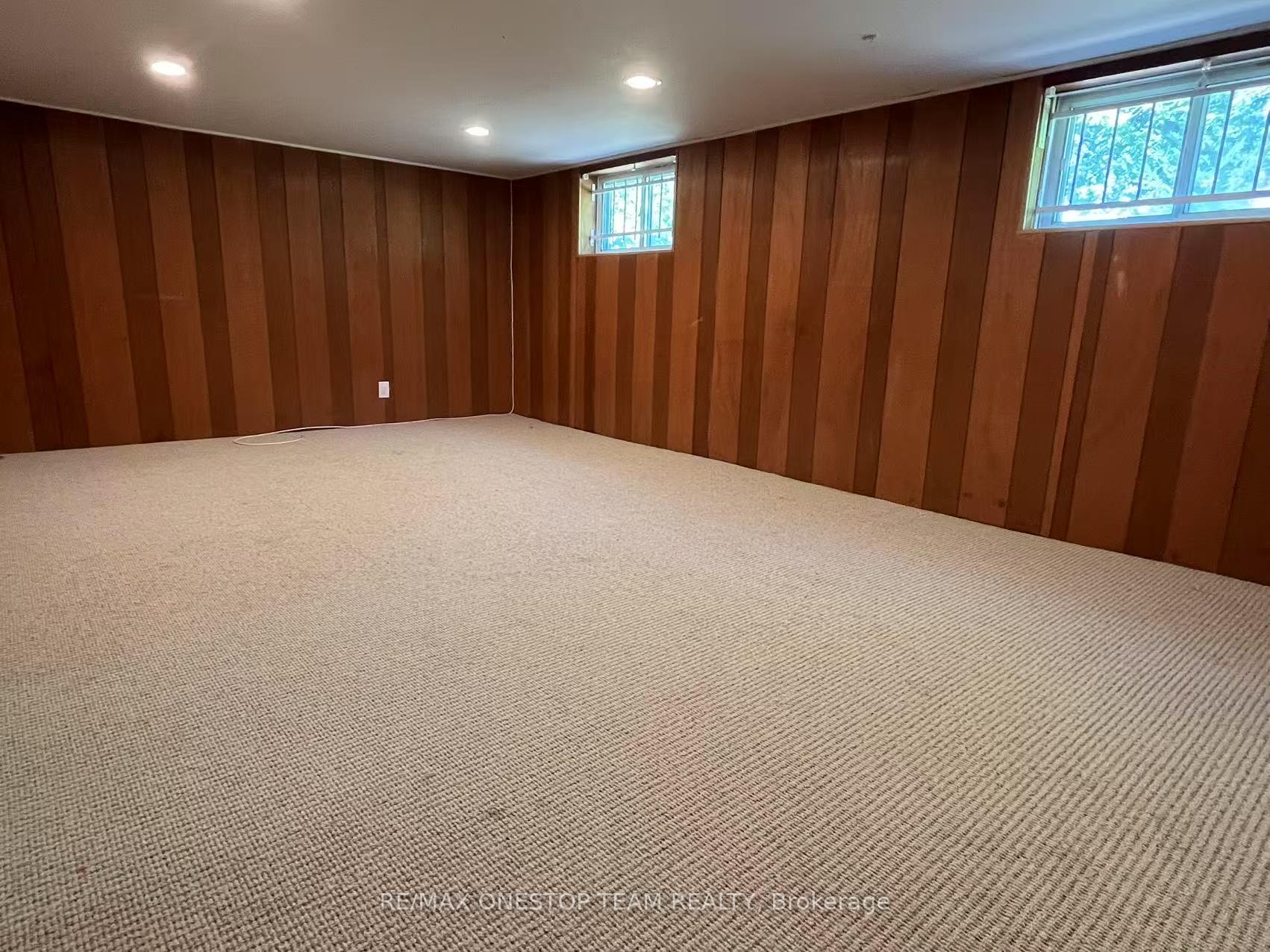 Photo 18 of 936 Pharmacy Avenue, Scarborough, Wexford-Maryvale — HOMEH