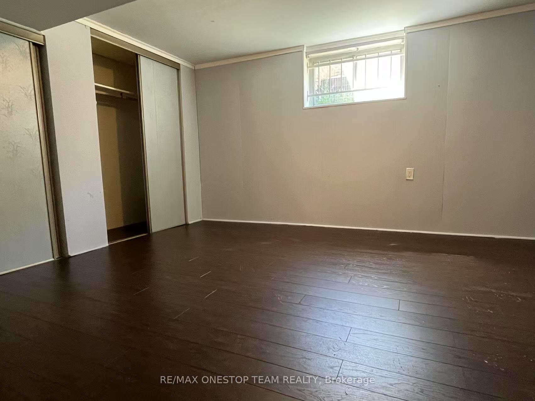 Photo 19 of 936 Pharmacy Avenue, Scarborough, Wexford-Maryvale — HOMEH