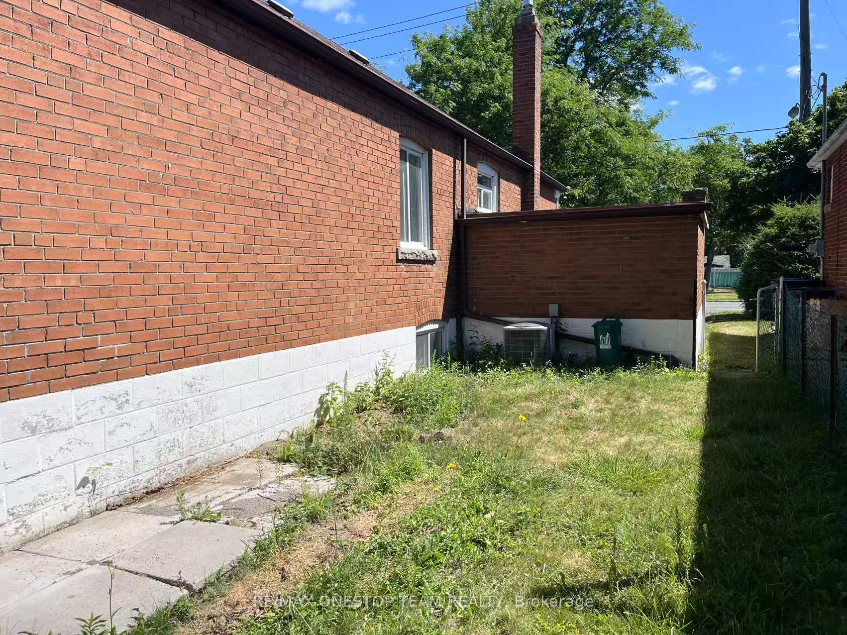 Photo 22 of 936 Pharmacy Avenue, Scarborough, Wexford-Maryvale — HOMEH