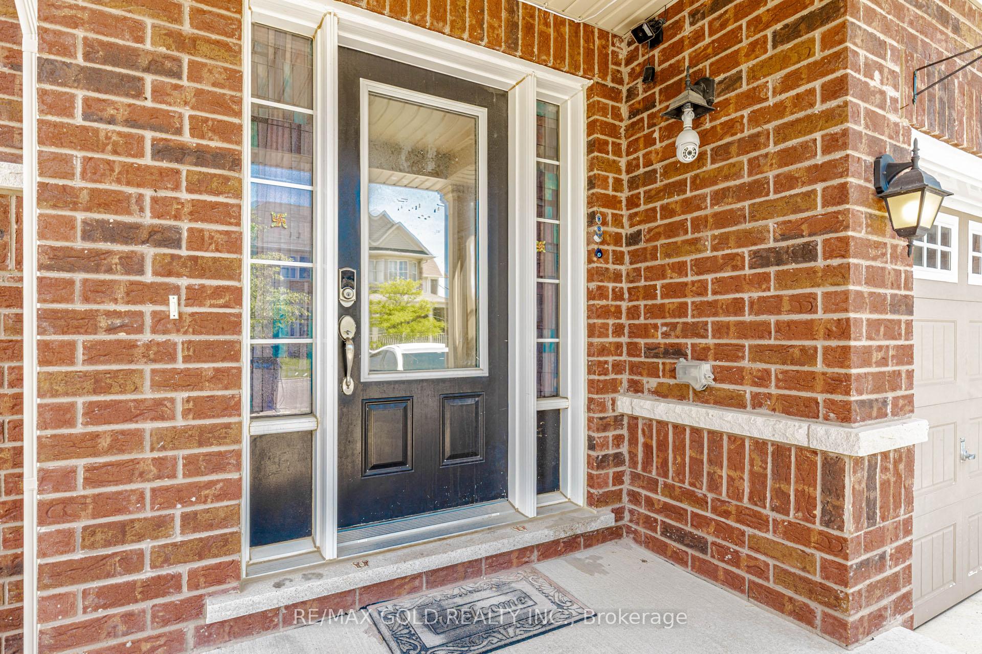 Photo 4 of 21 Killick Road, Brampton, Northwest Brampton — HOMEH
