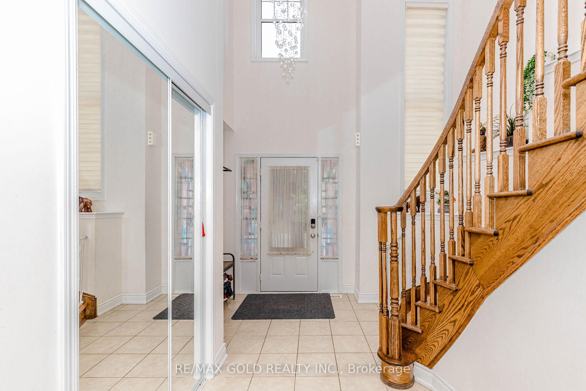 Photo 7 of 21 Killick Road, Brampton, Northwest Brampton — HOMEH