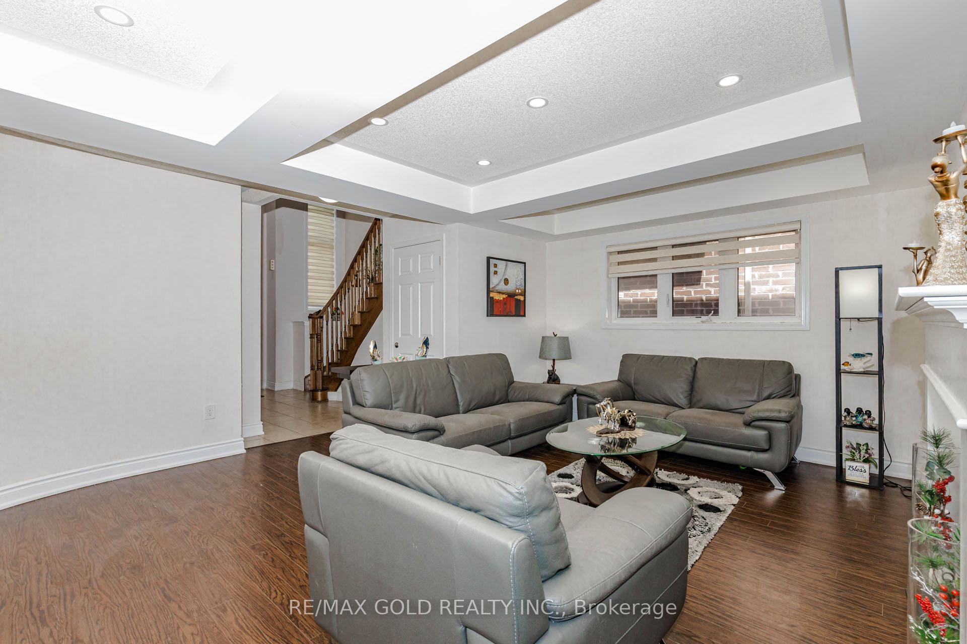 Photo 9 of 21 Killick Road, Brampton, Northwest Brampton — HOMEH