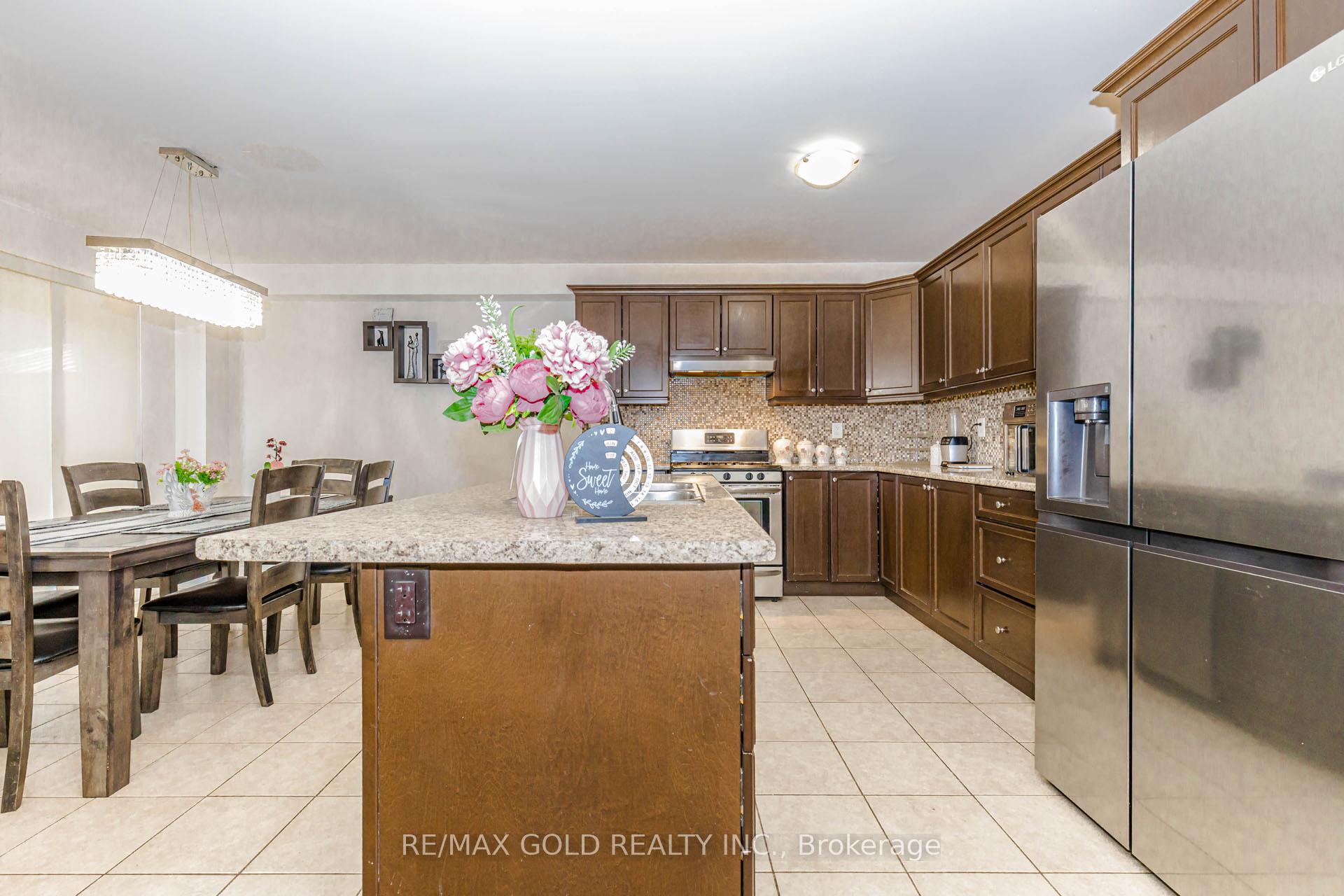 Photo 18 of 21 Killick Road, Brampton, Northwest Brampton — HOMEH