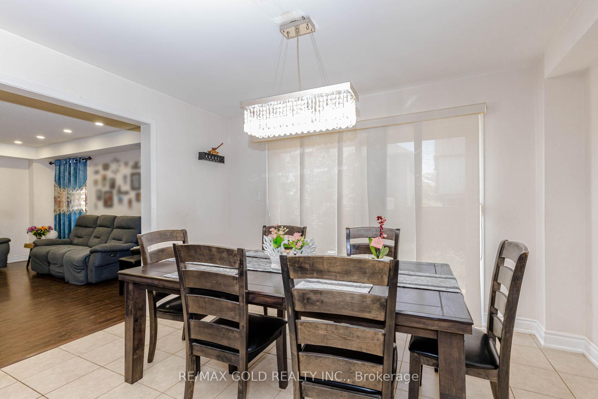 Photo 24 of 21 Killick Road, Brampton, Northwest Brampton — HOMEH