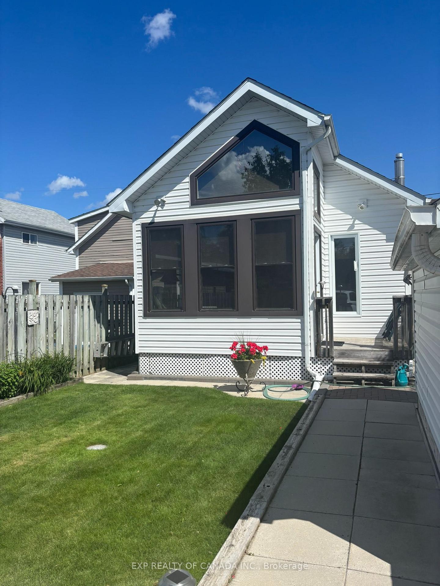 Photo 2 of 181 Birch Street S, Timmins, TS - SE — HOMEH